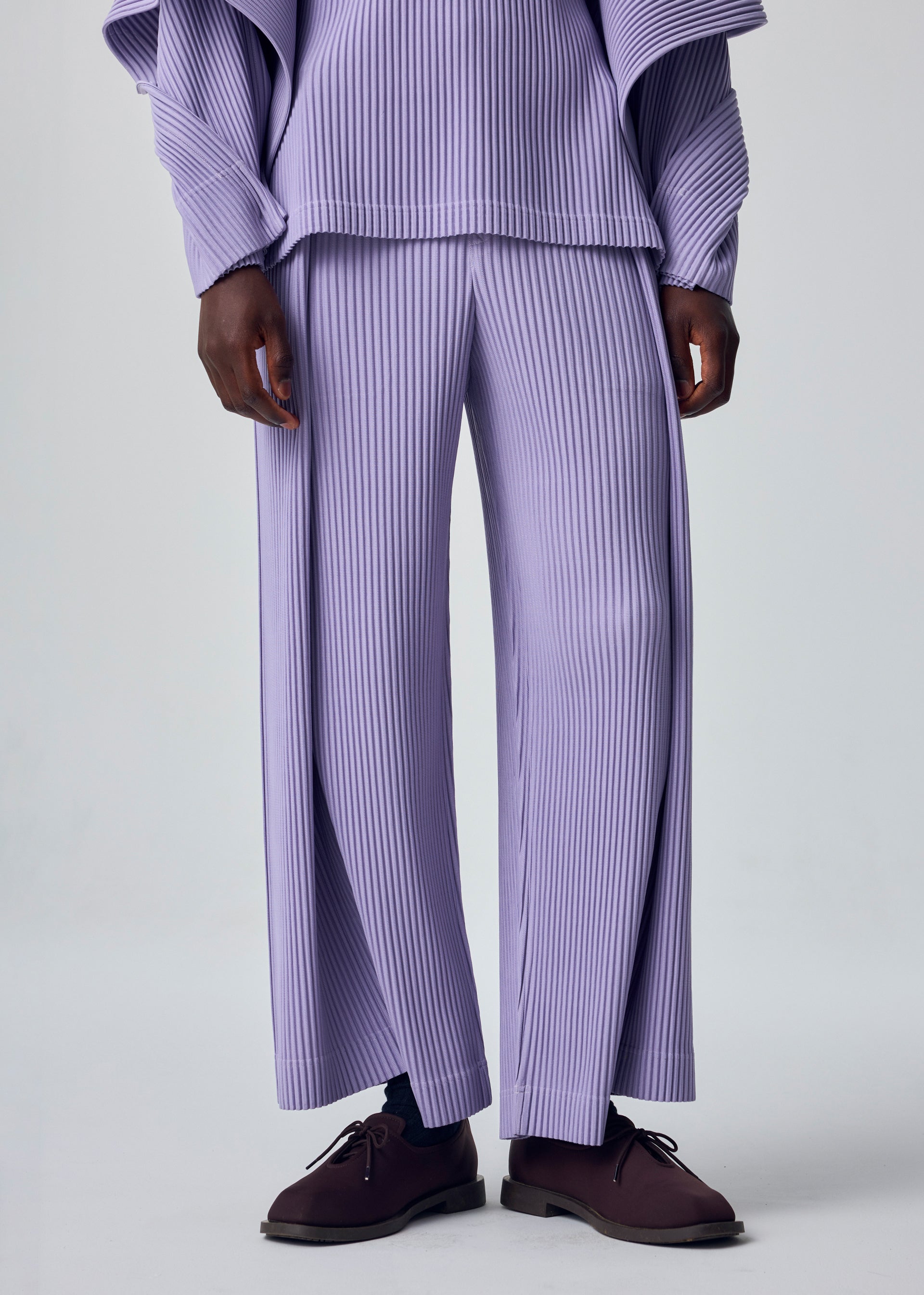 【よしだ】ISSEY MIYAKE リバーシブル プリーツ加工 MOTION BLUR – isseymiyake.com