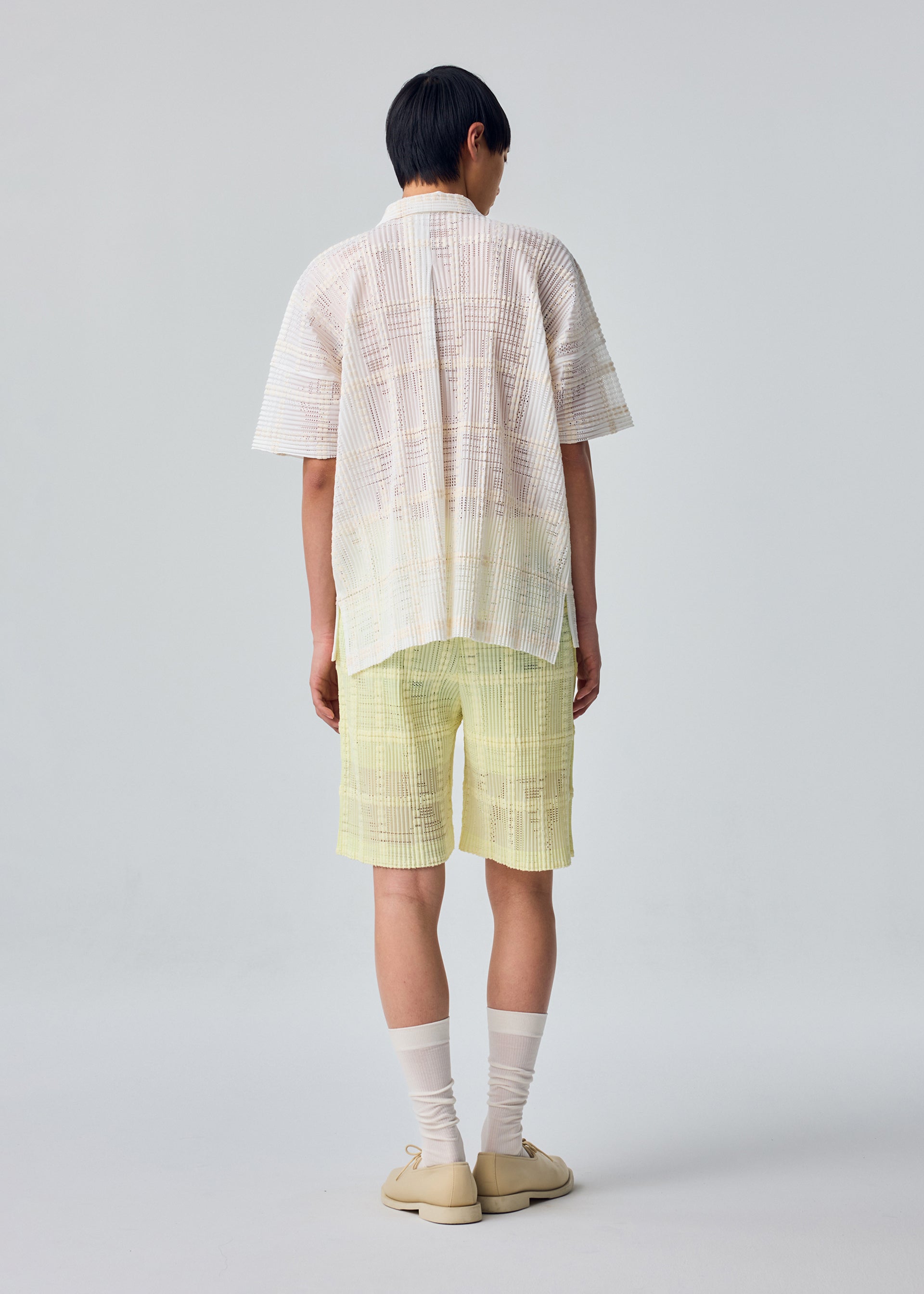 LACE GRID PLEATS、メンズ_トップス_シャツ、着用画像2