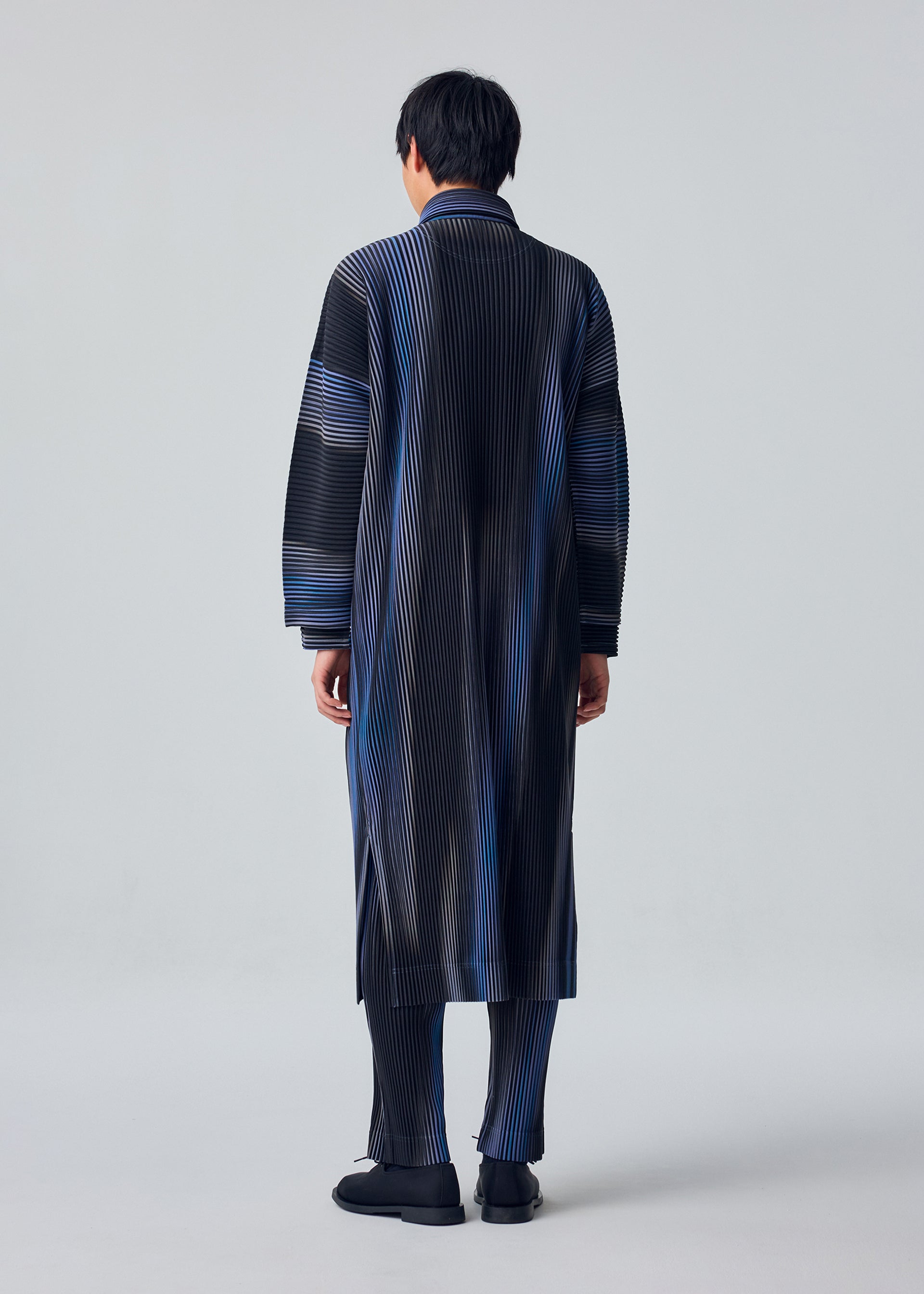 BLEND OF LIGHTS – isseymiyake.com