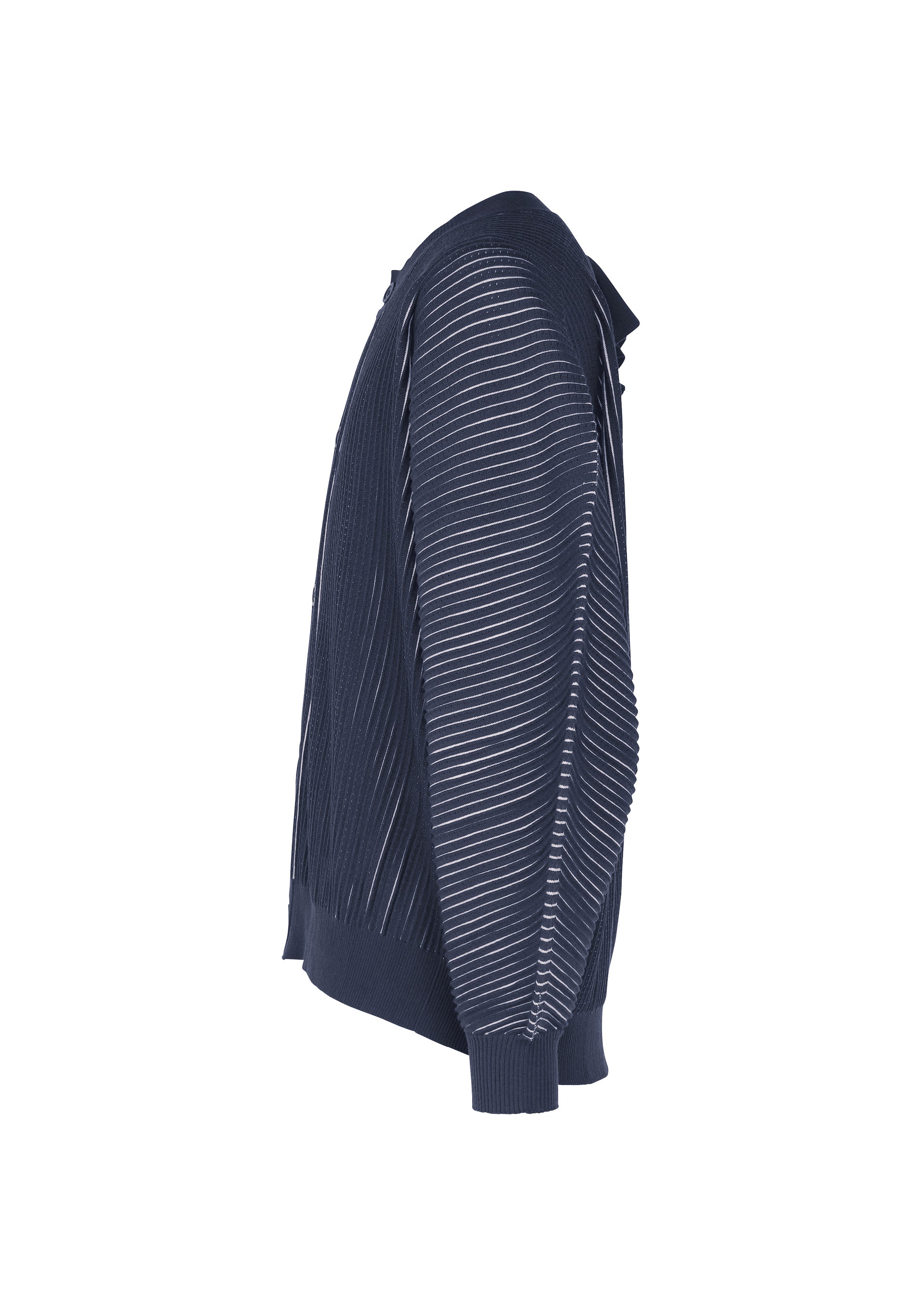 IN THE SHADOW KNIT – isseymiyake.com