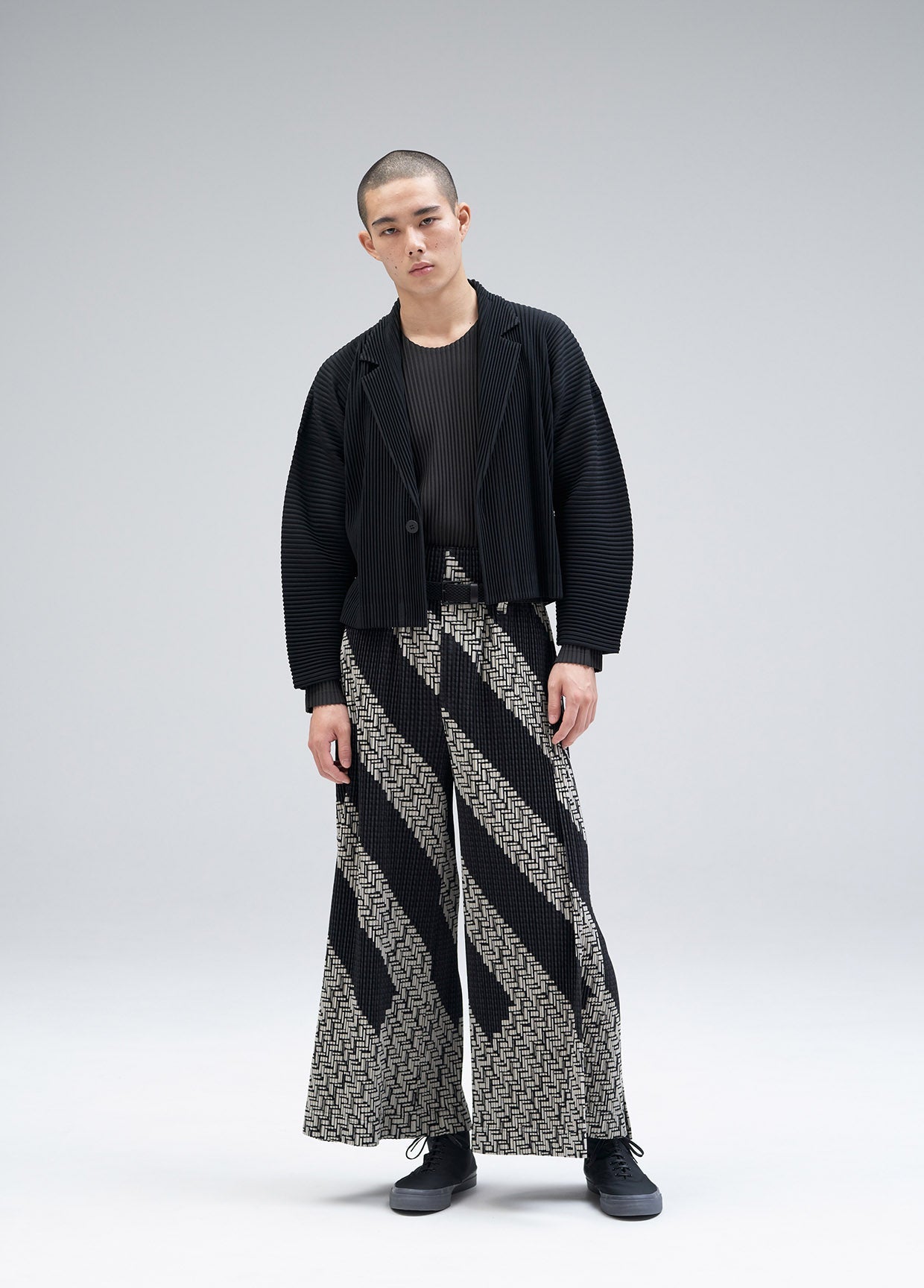HOMME PLISSÉ ISSEY MIYAKE コレクション AUTUMN WINTER 2021/22