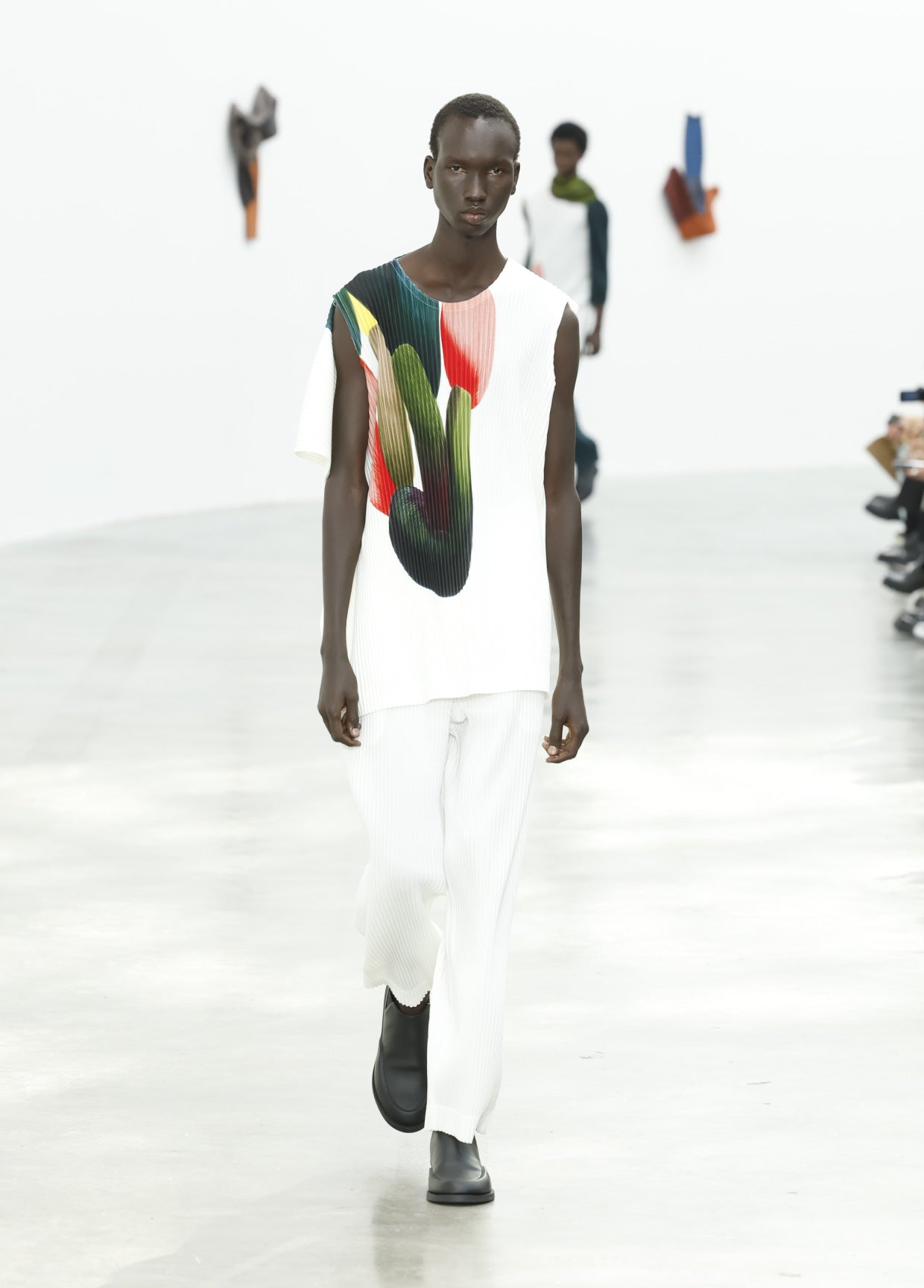 HOMME PLISSÉ ISSEY MIYAKE コレクション AUTUMN WINTER 2024/25