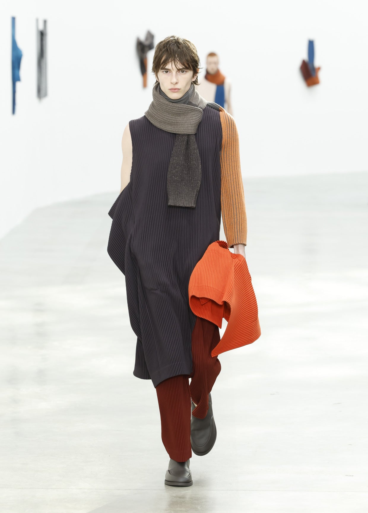 HOMME PLISSÉ ISSEY MIYAKE コレクション AUTUMN WINTER 2024/25 – isseymiyake.com