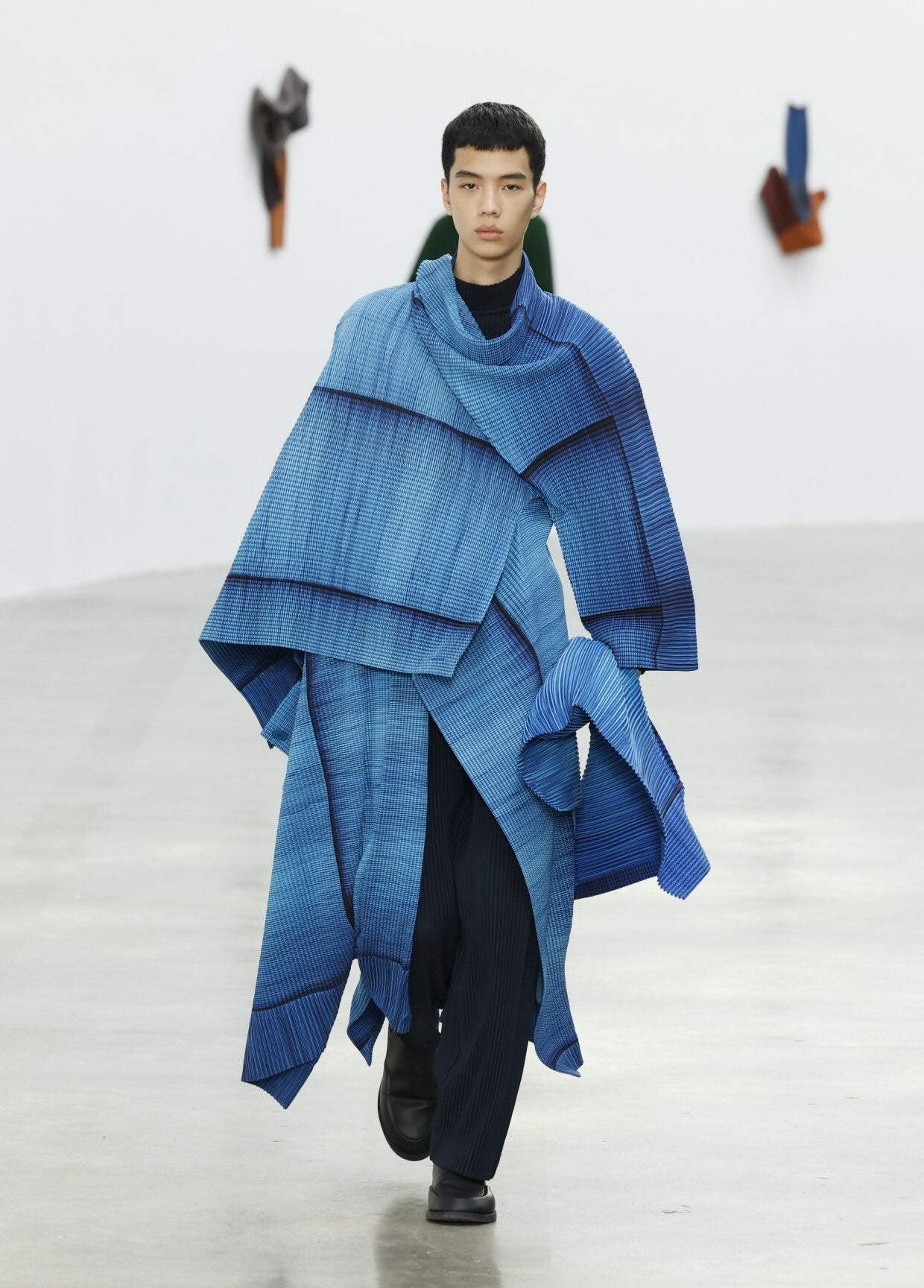 HOMME PLISSÉ ISSEY MIYAKE AUTUMN WINTER 2024/25 コレクション 37