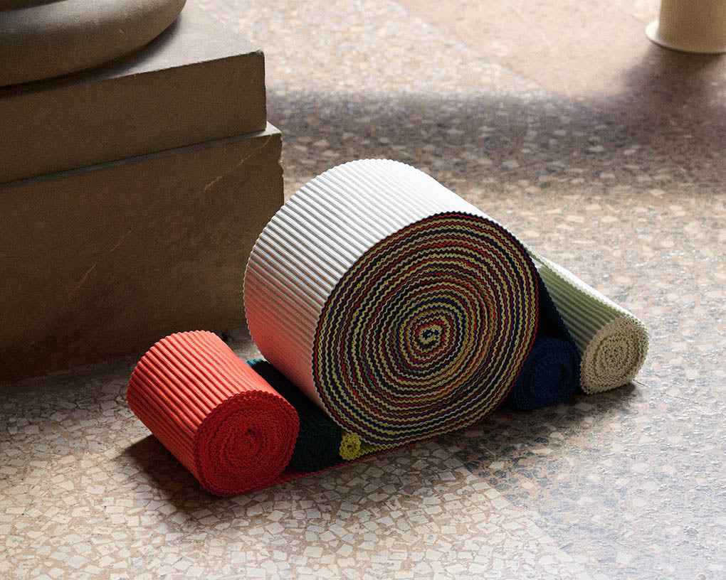新品同様　ISSEI MIYAKE HOMME PLISSE 21/21 美術館 HOMME PLISSÉ ISSEY MIYAKE OPEN STUDIO SS26 EXHIBITION