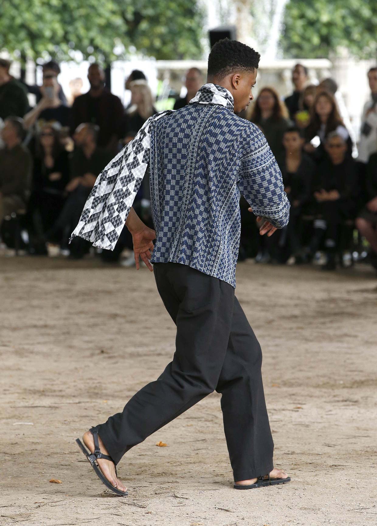 HOMME PLISSÉ ISSEY MIYAKE コレクション SPRING SUMMER 2020