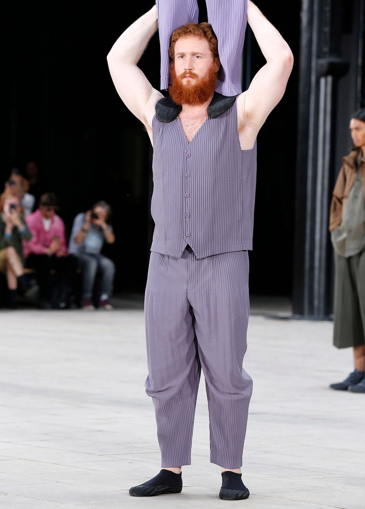 HOMME PLISSÉ ISSEY MIYAKE SPRING SUMMER 2023 コレクション19