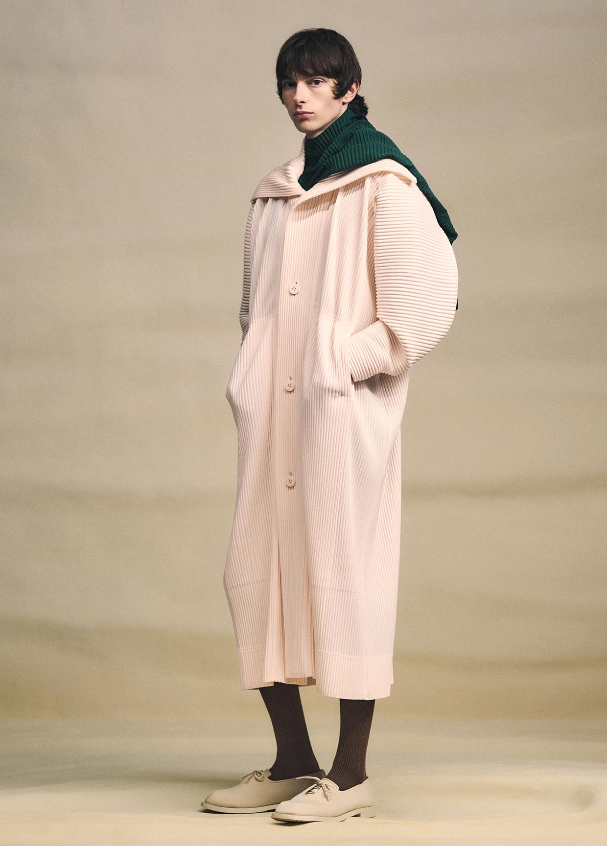 HOMME PLISSÉ ISSEY MIYAKE LOOK 04