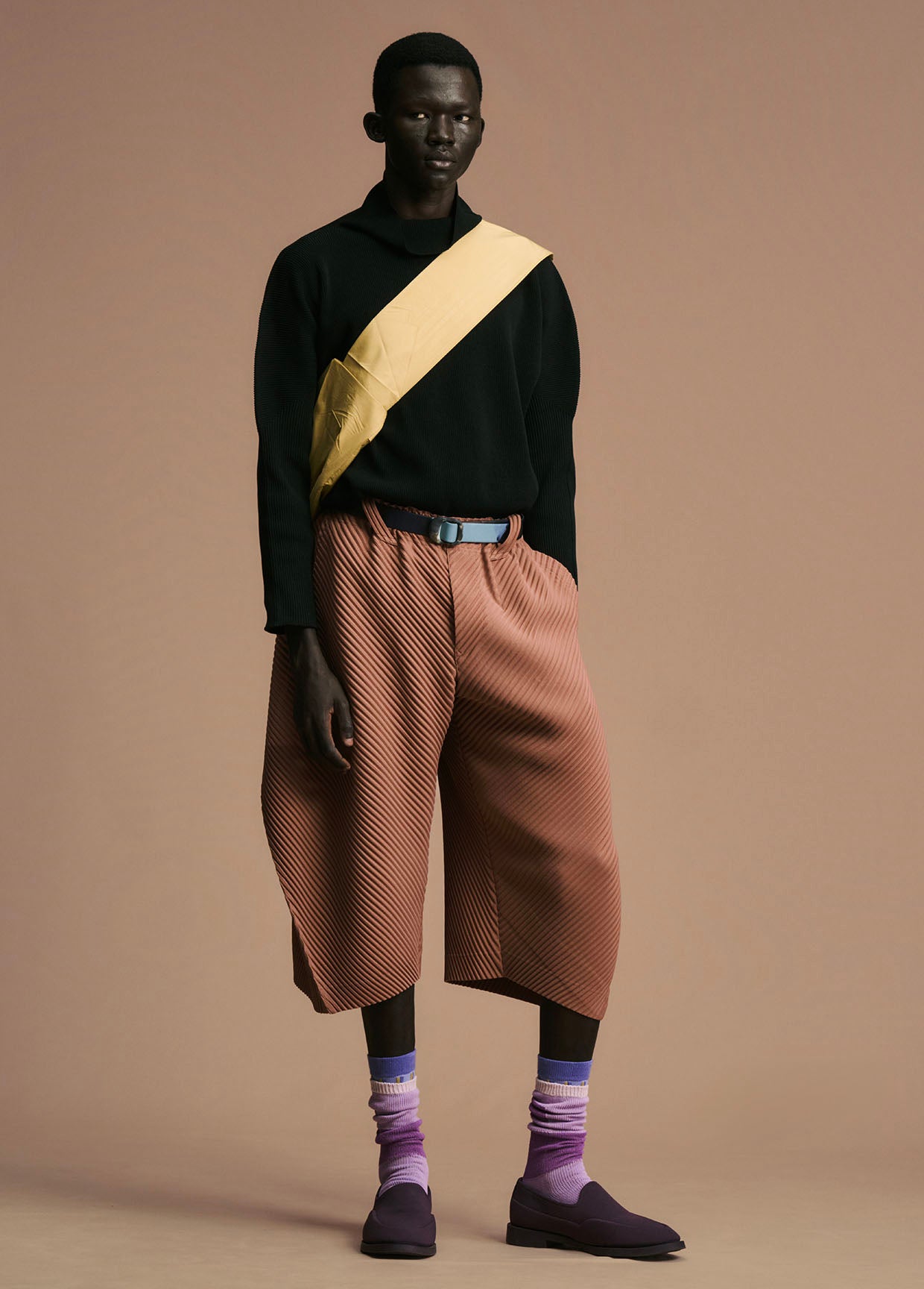 HOMME PLISSÉ ISSEY MIYAKE ルック – isseymiyake.com