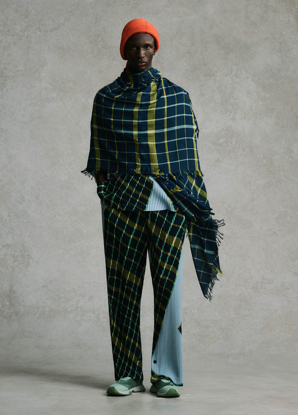 HOMME PLISSE ISSEY MIYAKE/オムプリッセ イッセイミヤケ】より