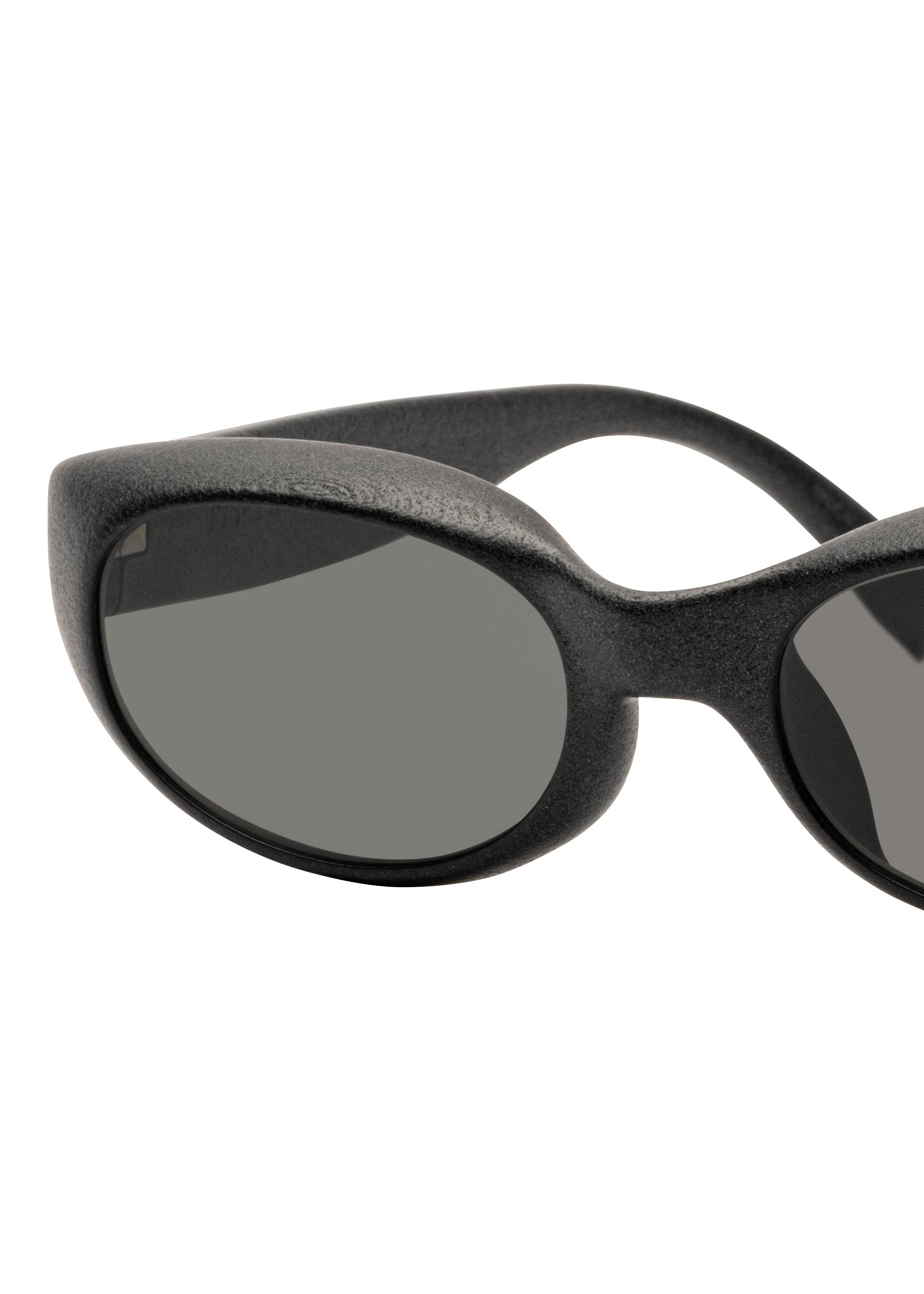 STB 即完 68グレーフレームサングラス ヴィンテージスタイル GRIT-SQUARE – isseymiyake.com