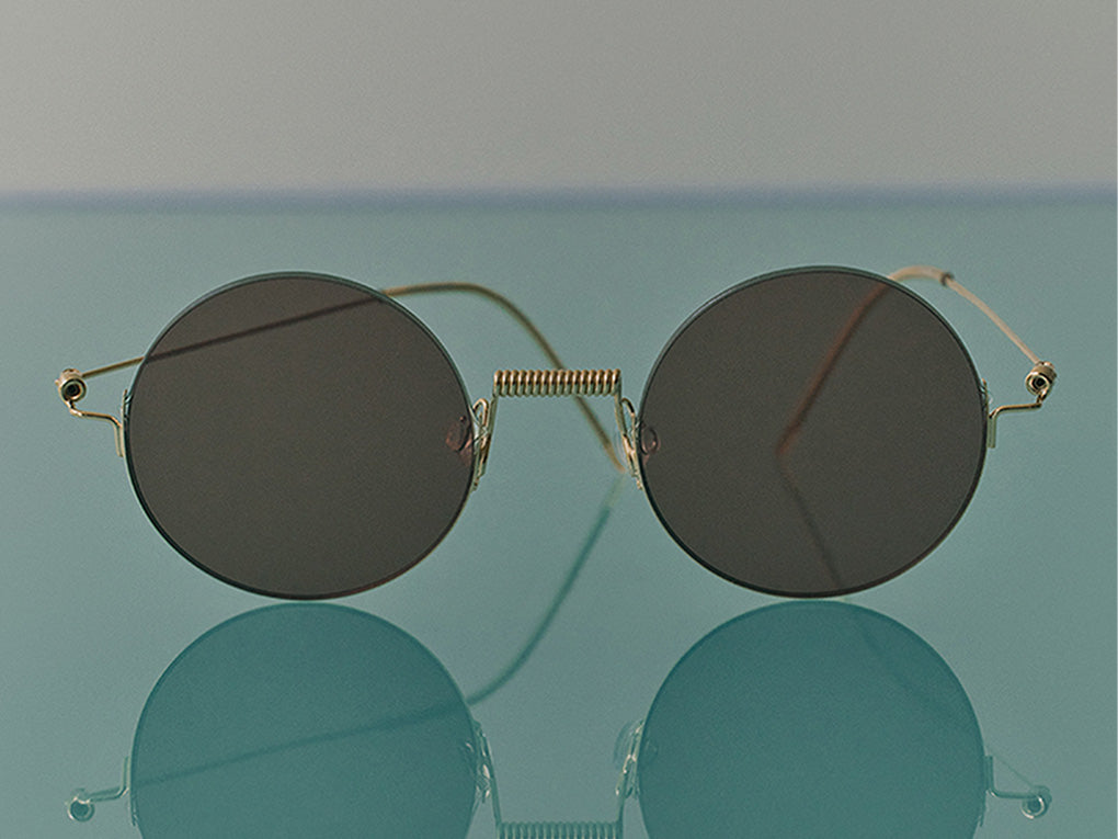 金子眼鏡　ISSEY MIYAKE EYES イッセイミヤケ 6万円 ISSEY MIYAKE EYES アイテムシリーズ – isseymiyake.com