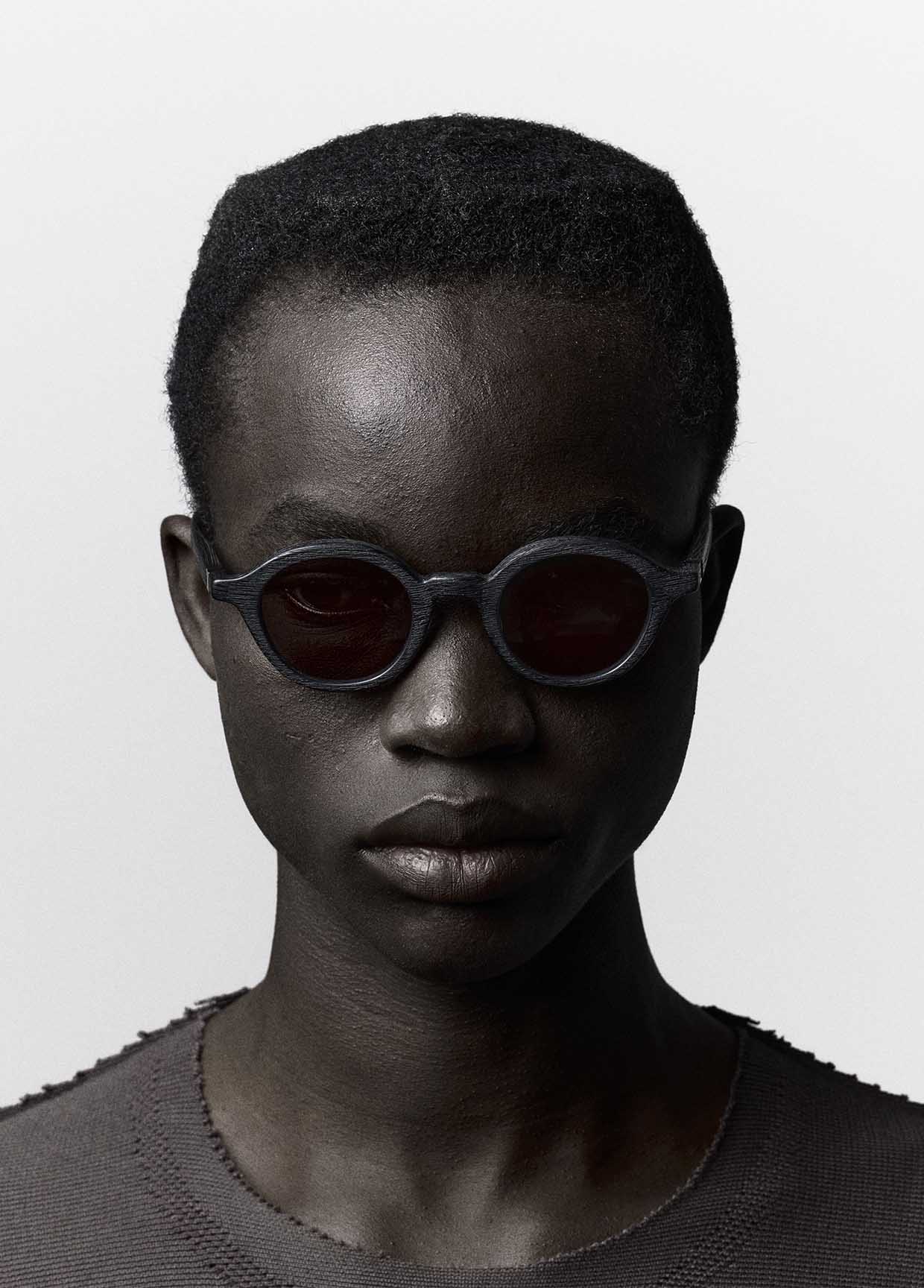 ISSEY MIYAKE ラウンドサングラス MARROW-ROUND – isseymiyake.com