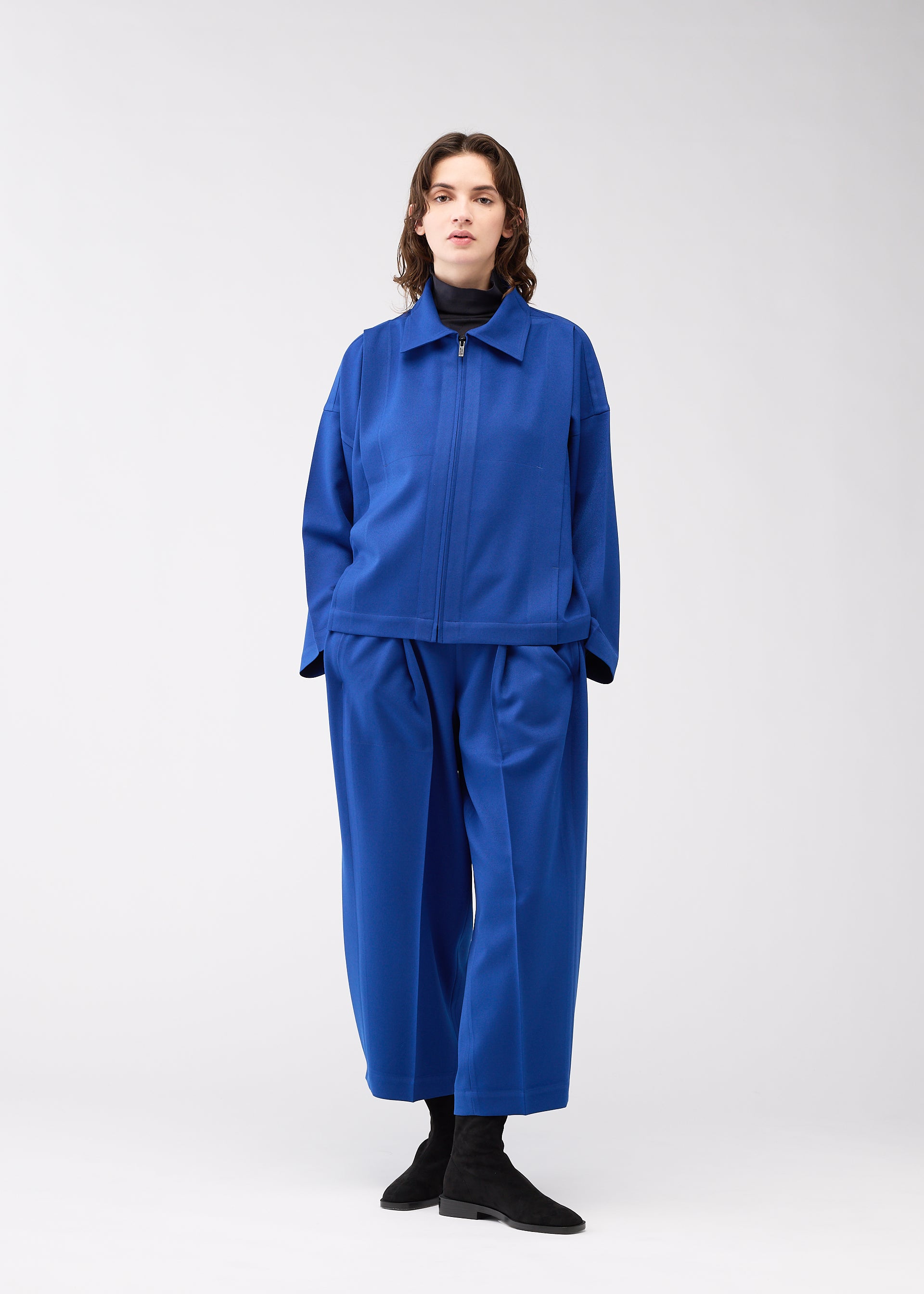 【未使用に近い】PLEATS PLEASE　ダークブルー ジャケット nanamica / 代官山のナナミカくん 第十二回 「雨の日のゴアテックス」