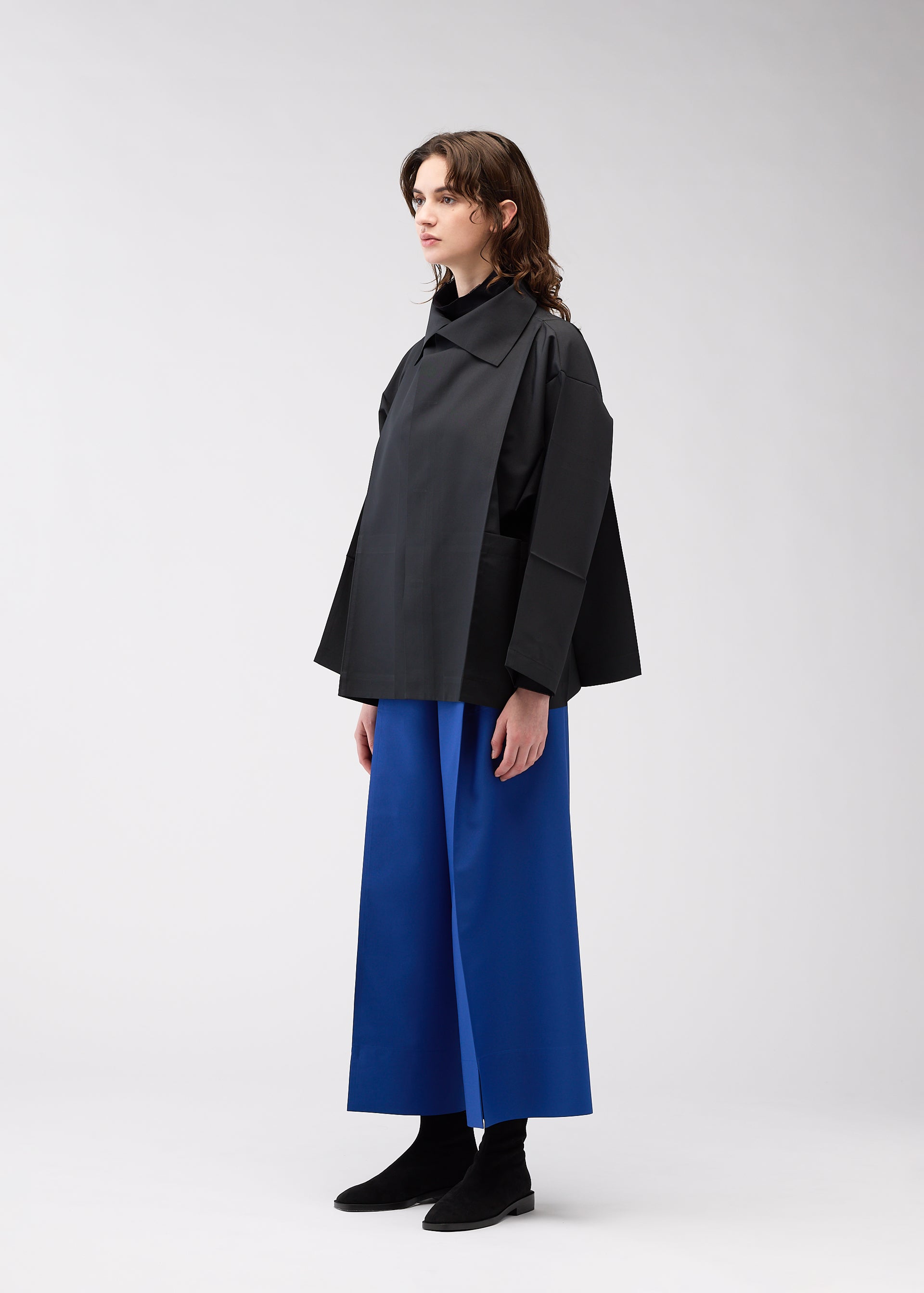 ISSEY MIYAKE ダークブルー 綿　ジャケット　新品未使用 A-POC ABLE ISSEY MIYAKEとSynfluxによる 「TYPE-IX Synflux project