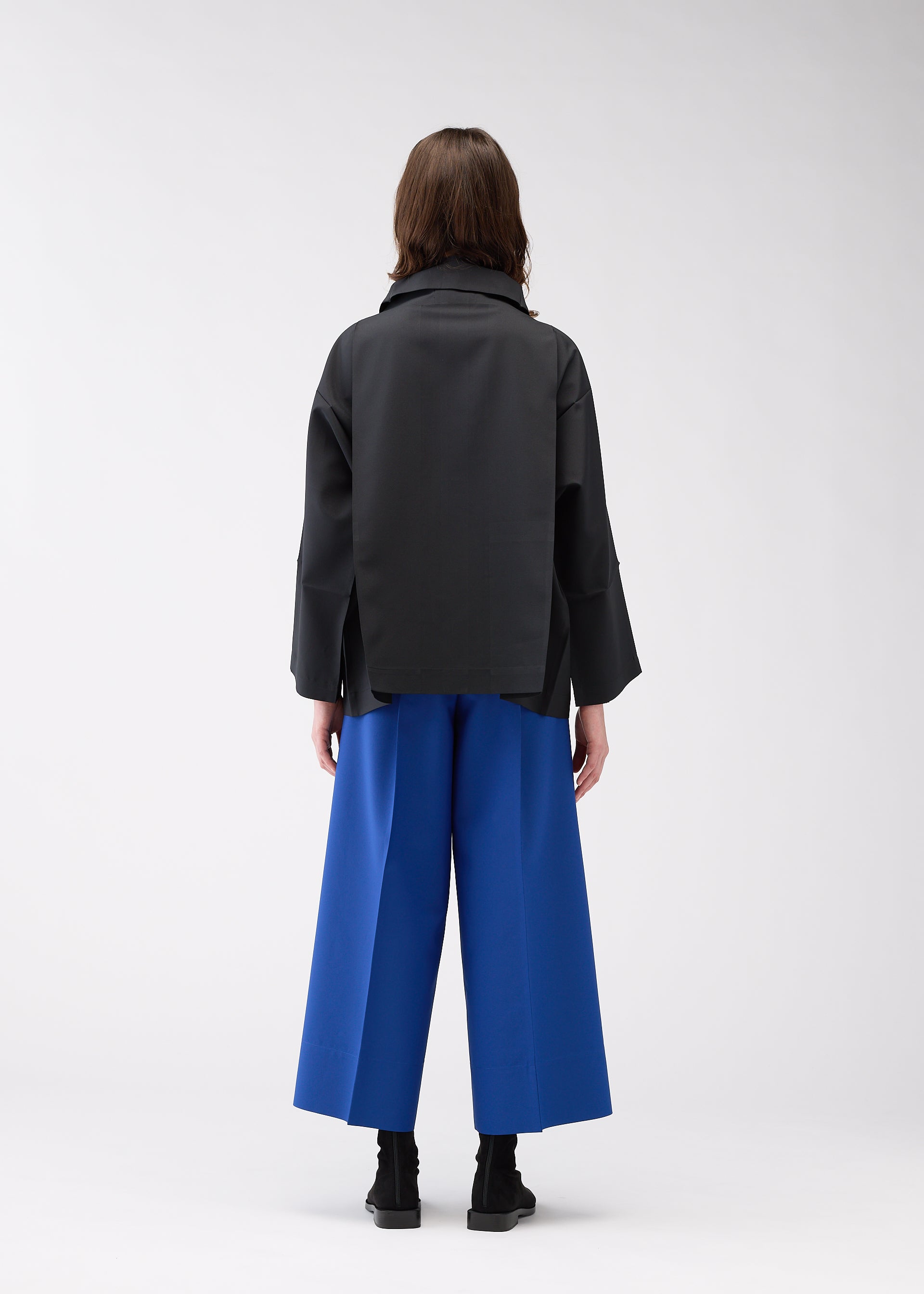132 5. FLAT 2 – isseymiyake.com