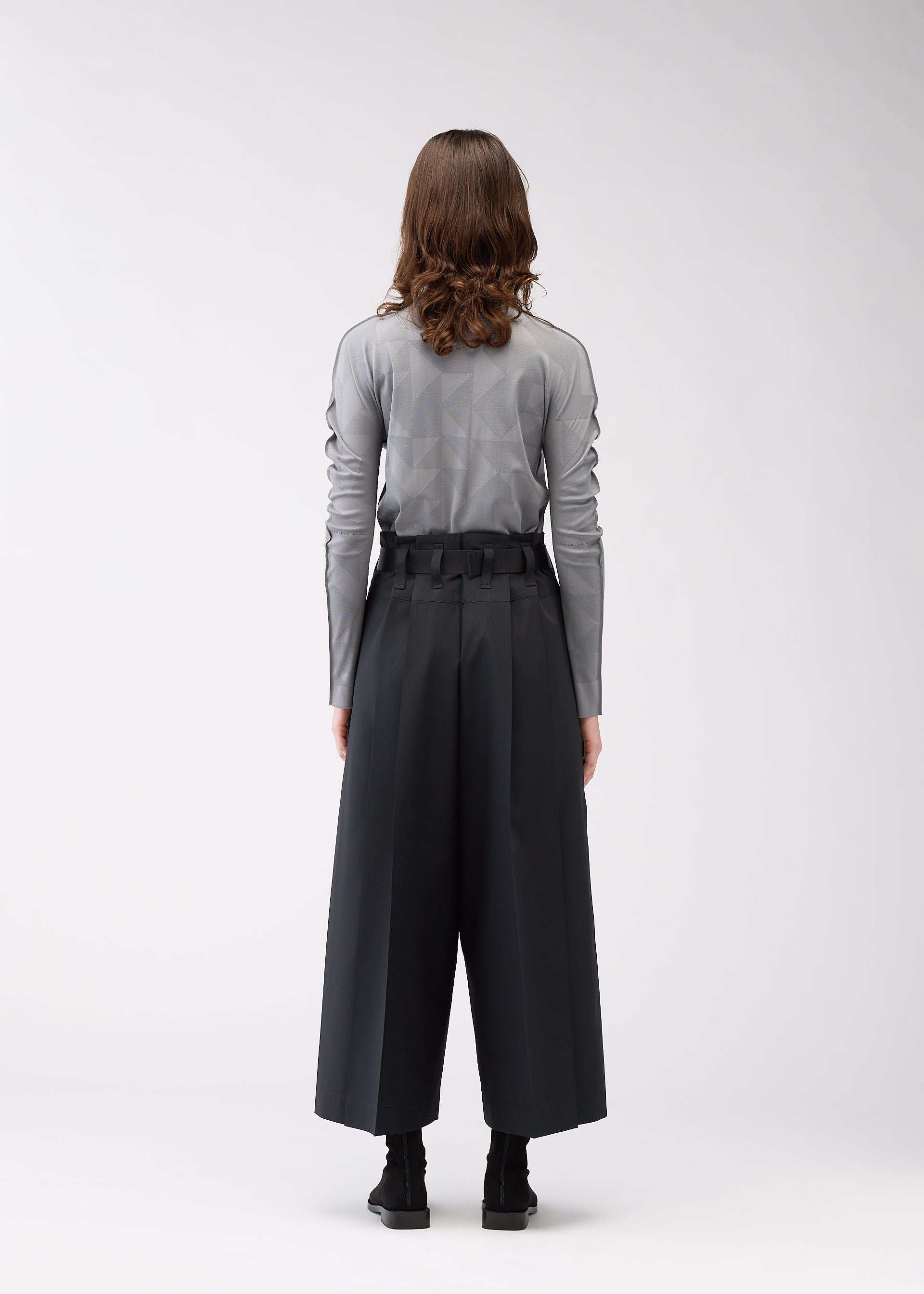 FLAT SIDE FOLD、ウィメンズ_パンツ、着用画像3
