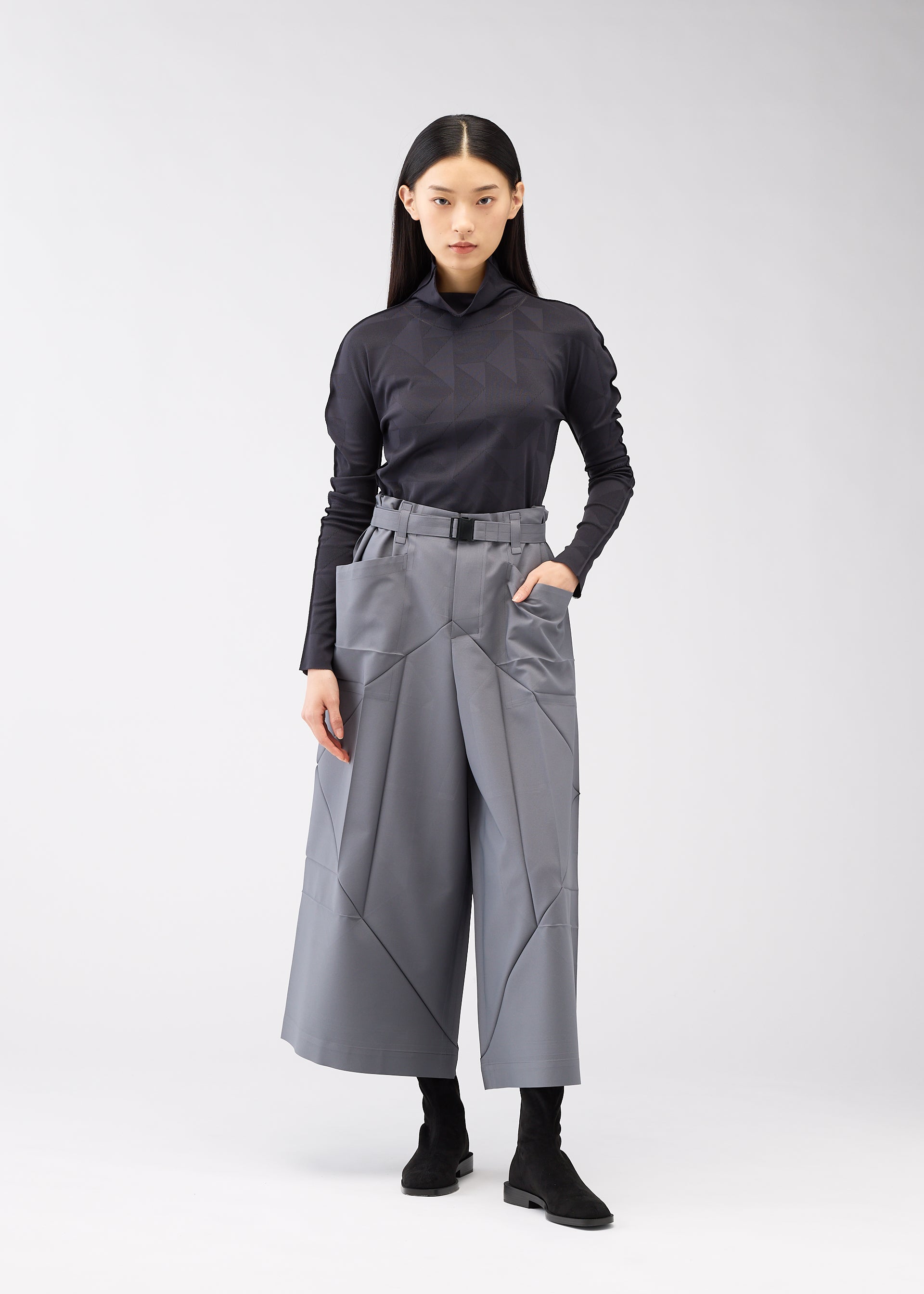 EDGE BOTTOMS – isseymiyake.com