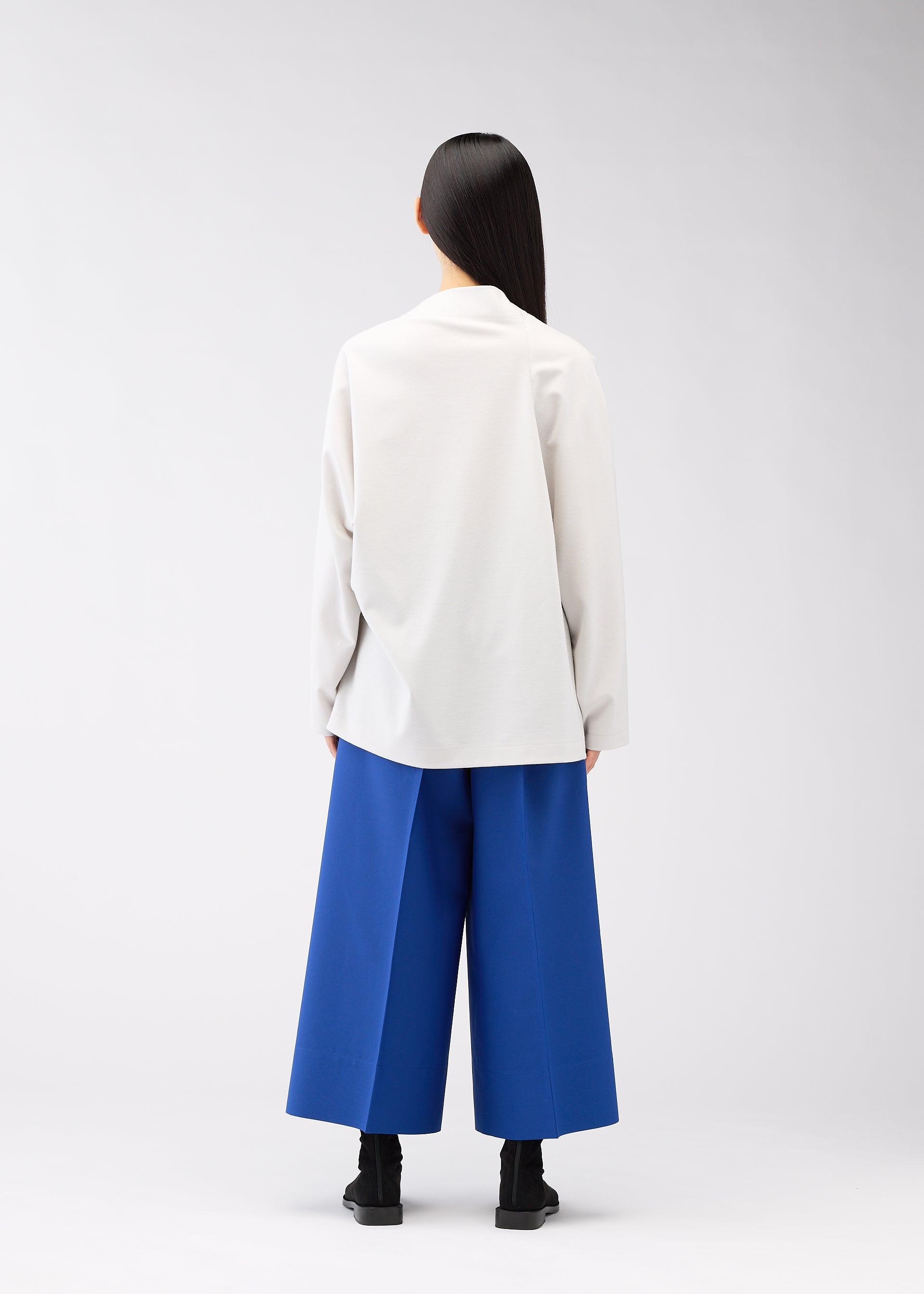 CLEANCUT WOOL – isseymiyake.com CLEANCUT WOOL – isseymiyake.com