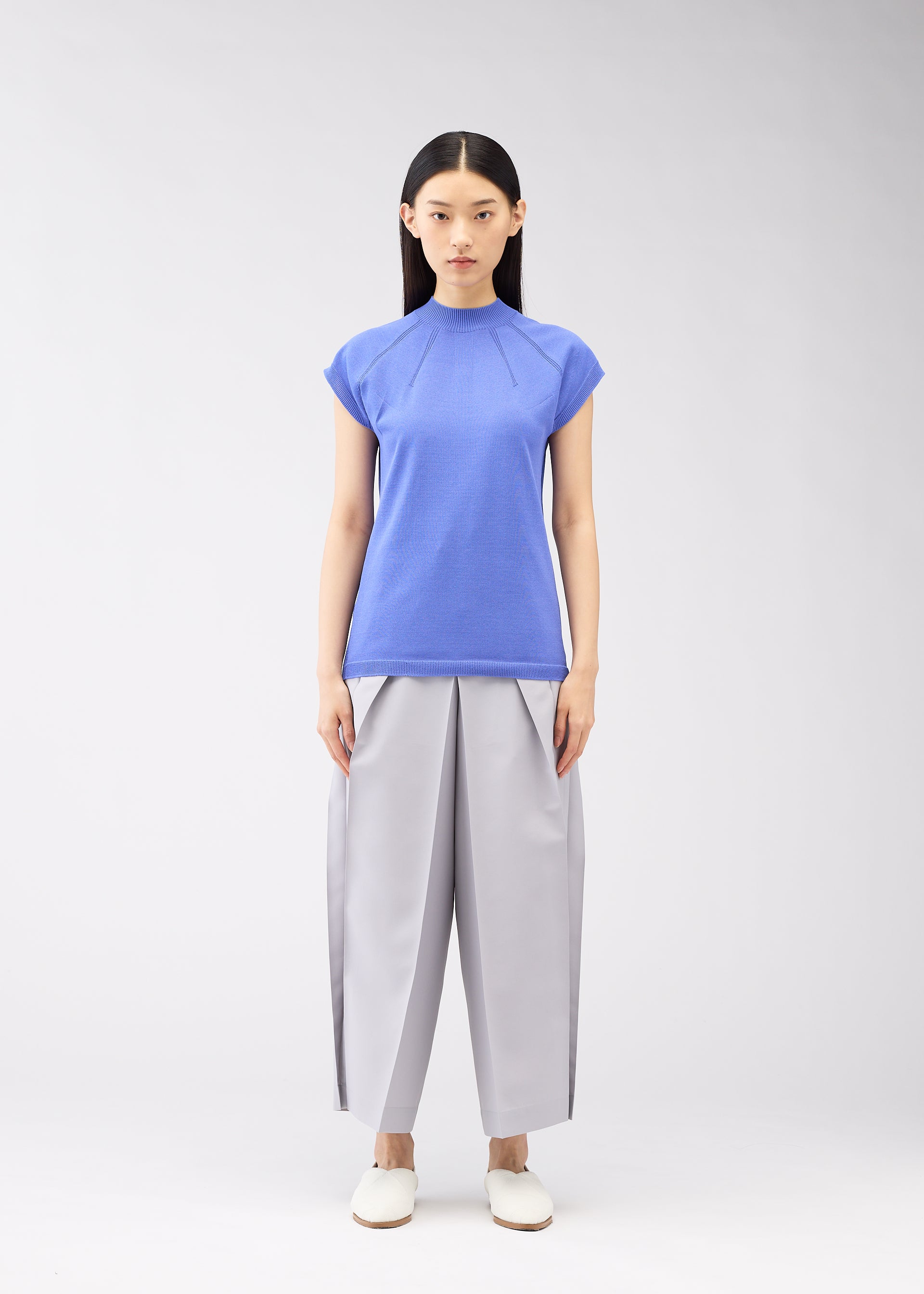DARTED KNIT – isseymiyake.com