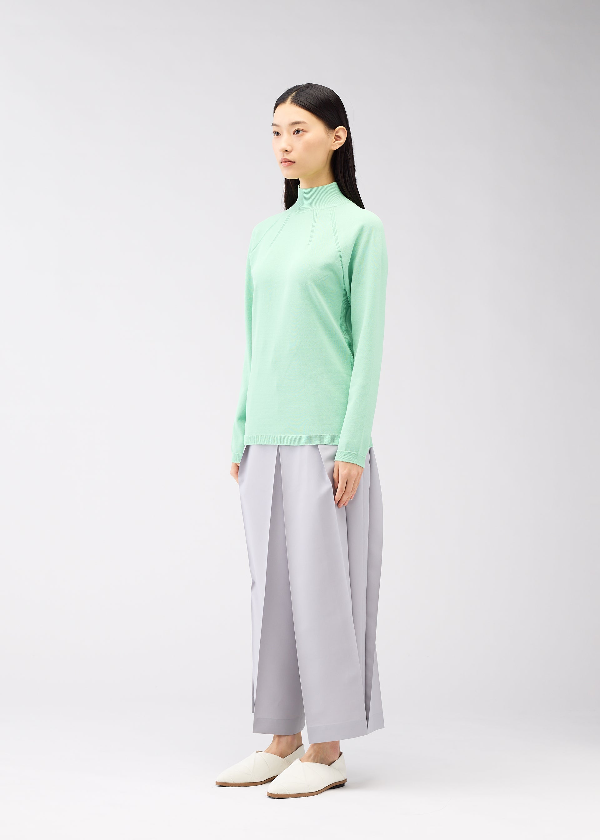 DARTED KNIT – isseymiyake.com