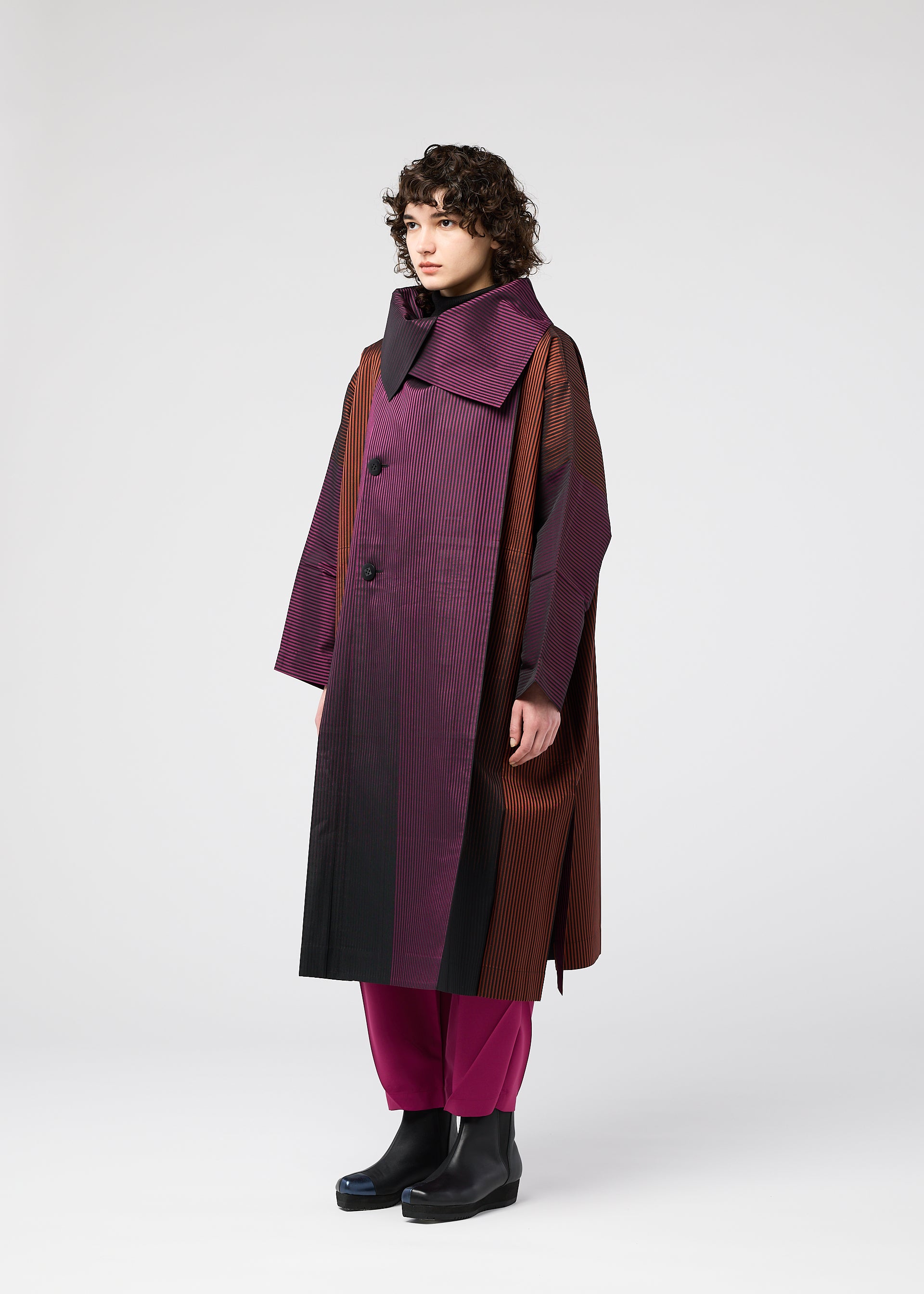 GRADATION COAT、ウィメンズ_ジャケット&コート_コート、着用画像2