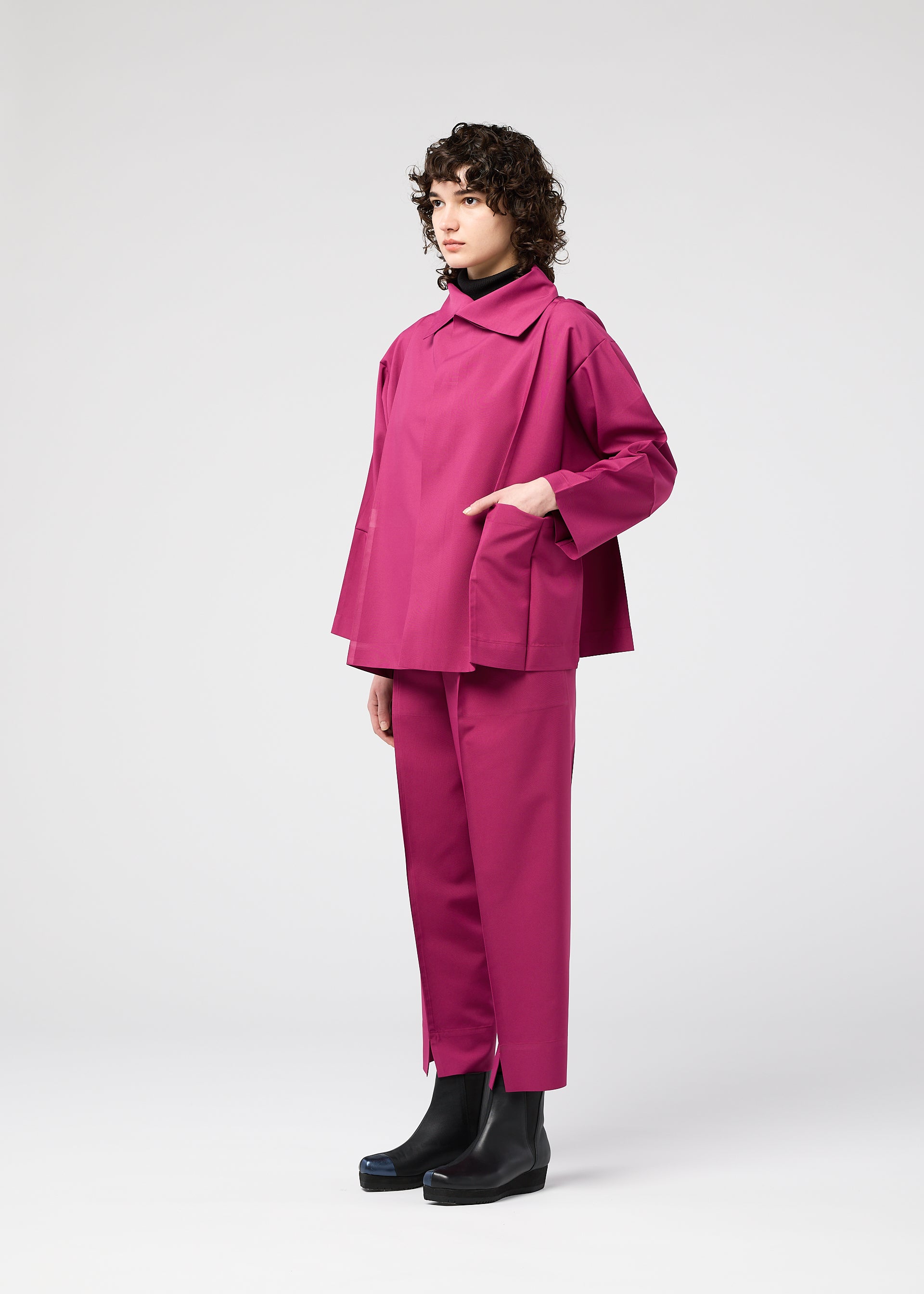 132 5. FLAT 1 – isseymiyake.com