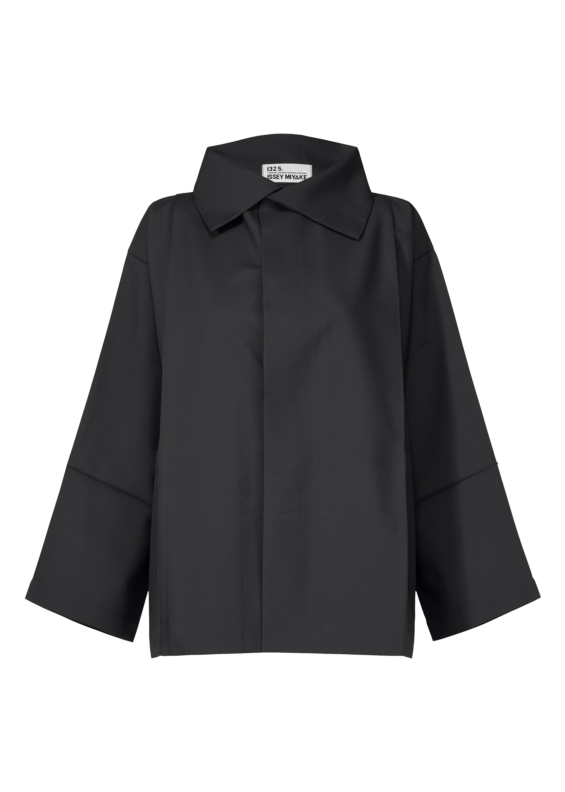 132 5. FLAT 1 – isseymiyake.com