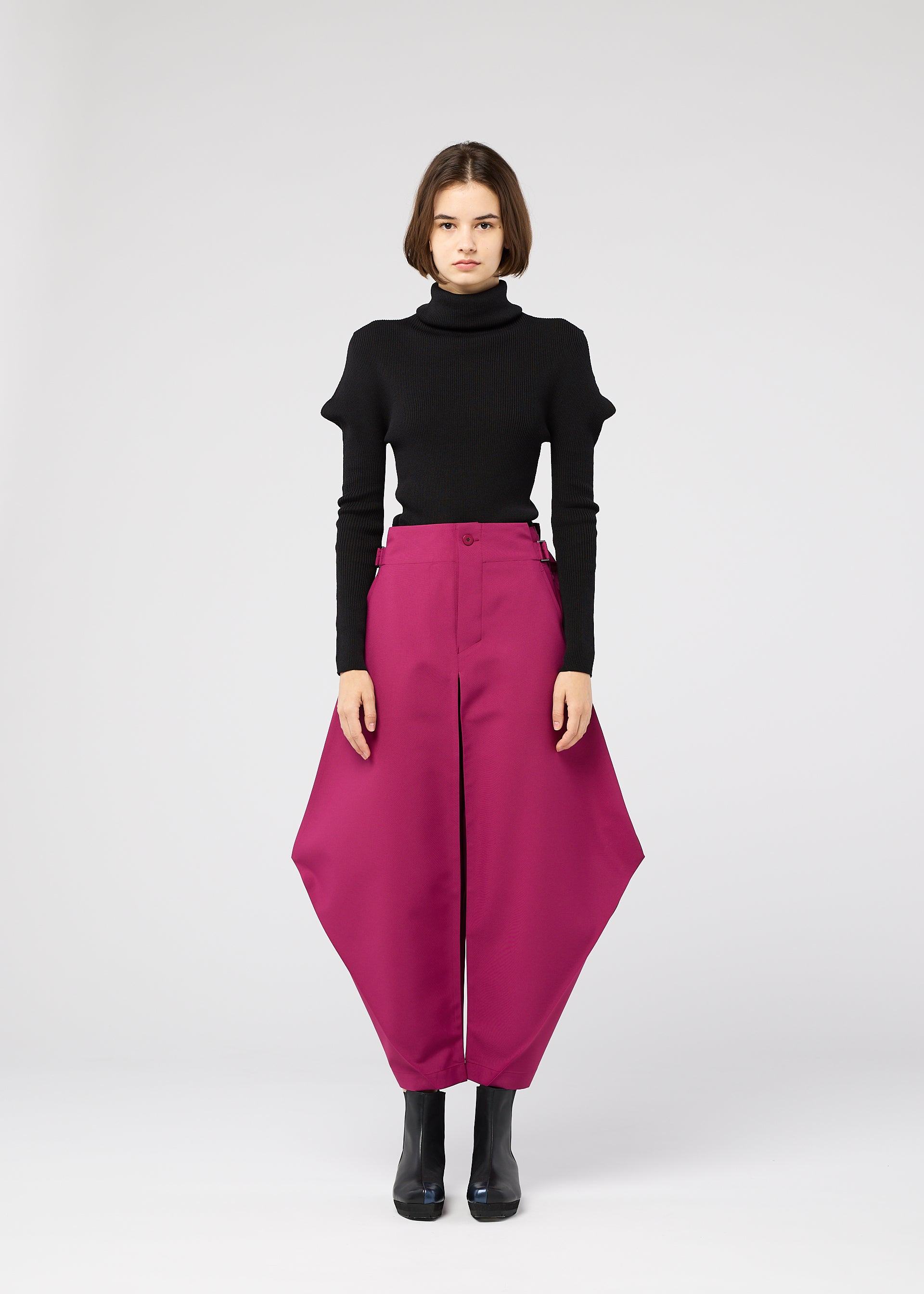 ALL – Page 27 – isseymiyake.com