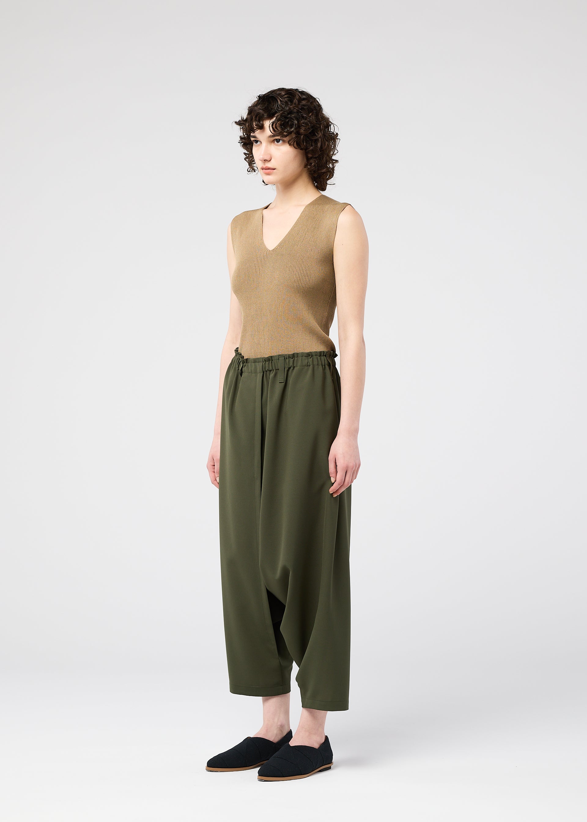 SEAMLESS、ウィメンズ_パンツ、着用画像2