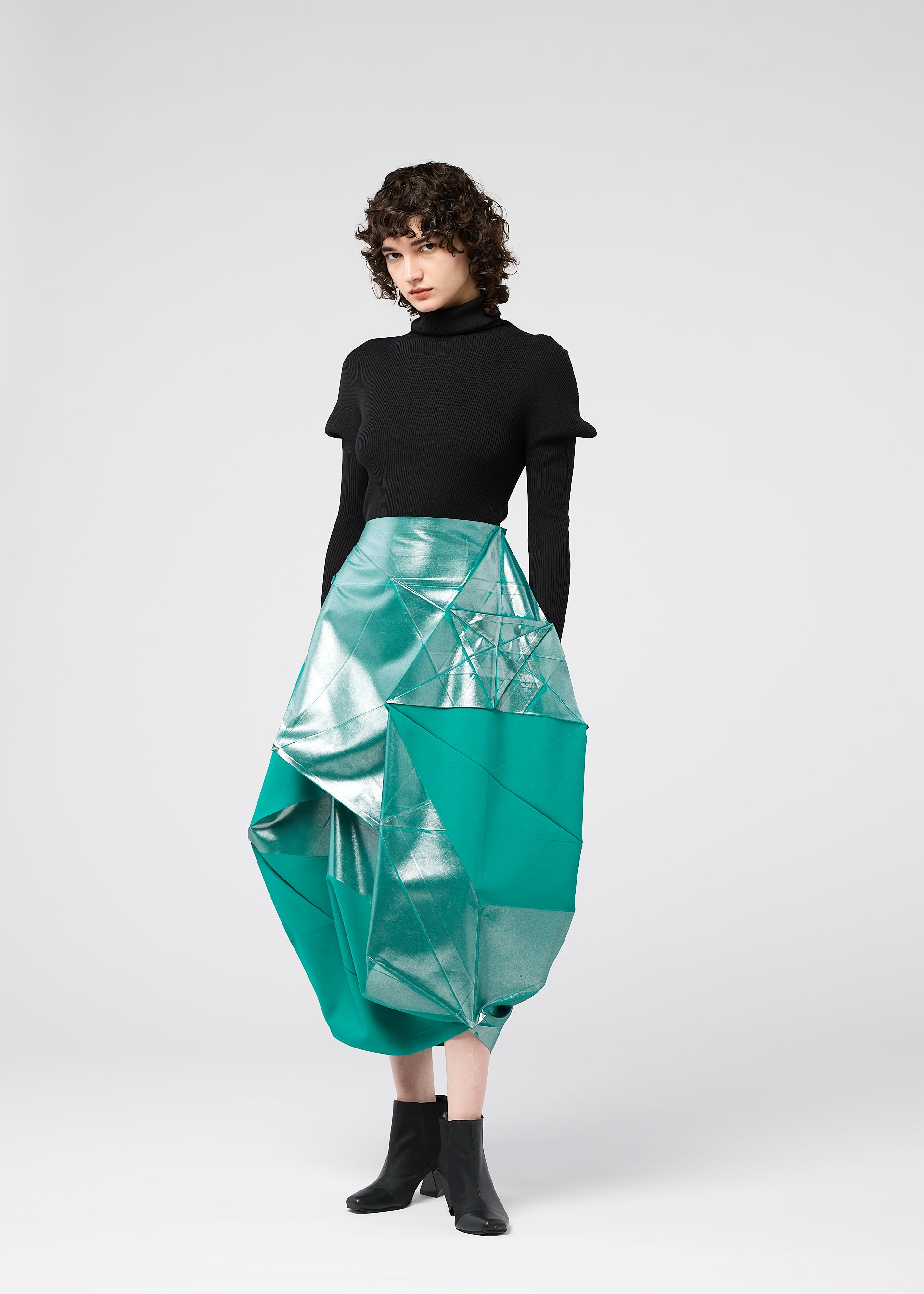 NO.17 FOIL – isseymiyake.com