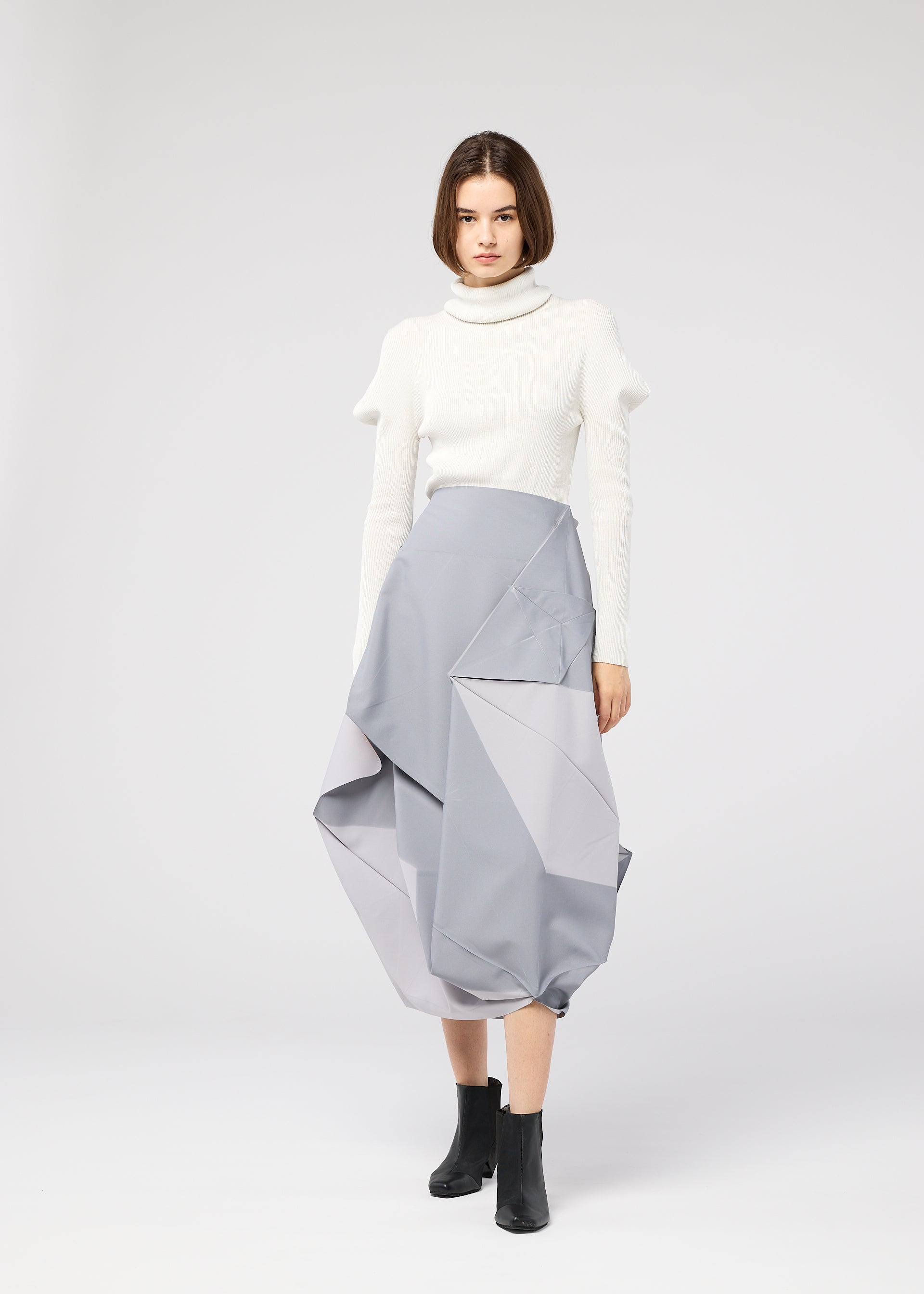 NO.17 PRINT – isseymiyake.com