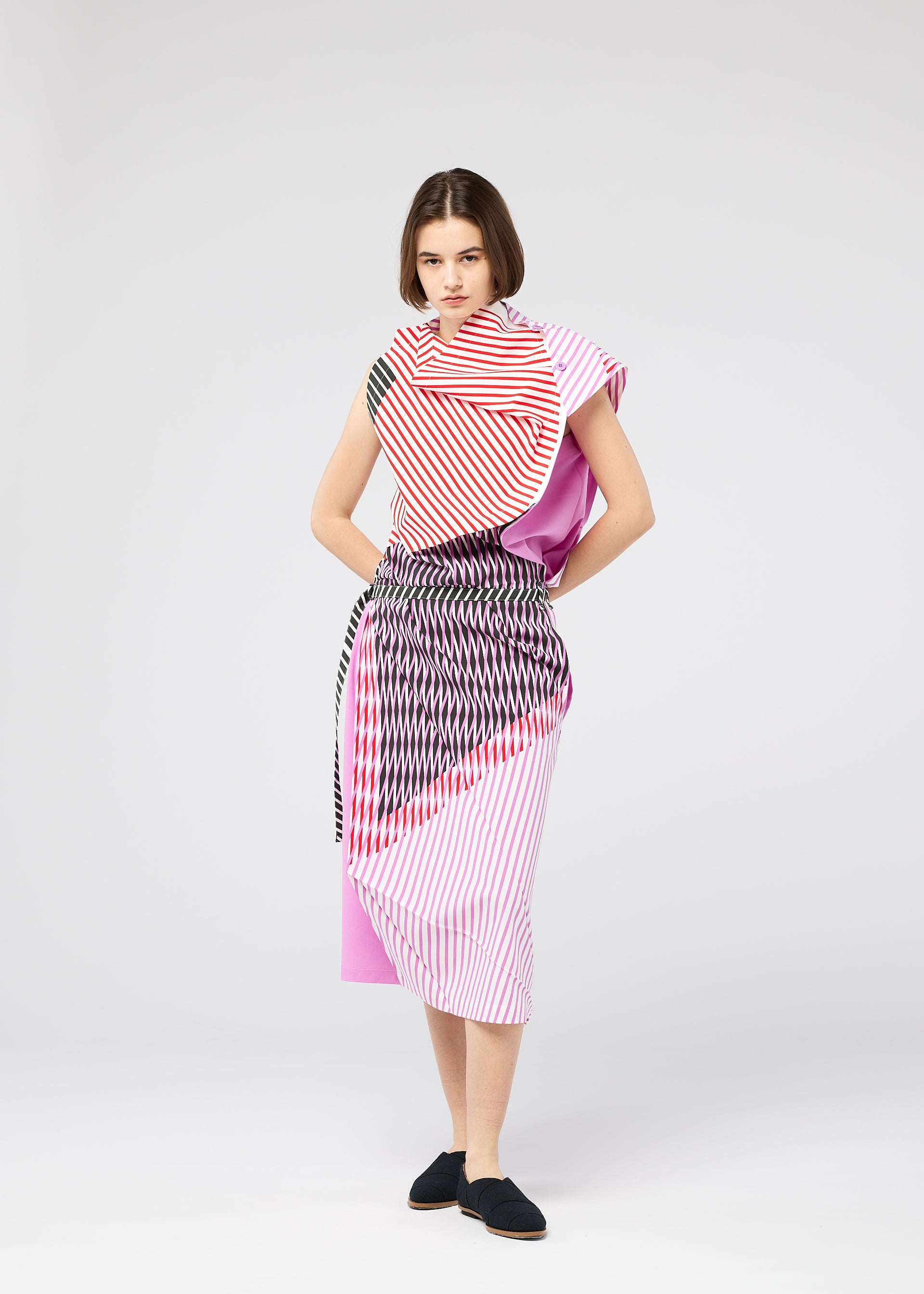 FACET – isseymiyake.com