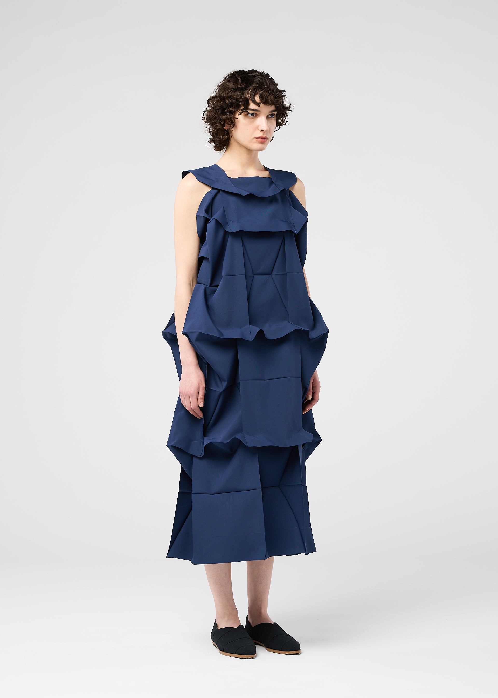 NO.6 SOLID – isseymiyake.com