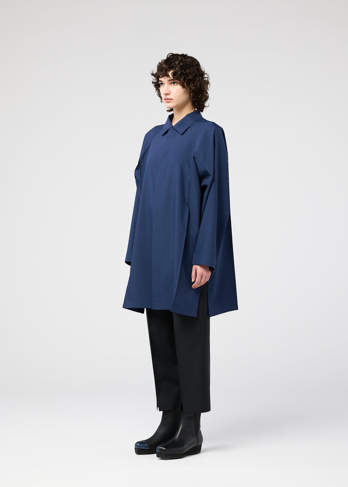 FOLD SHIRT、ウィメンズ_トップス_シャツ、着用画像2