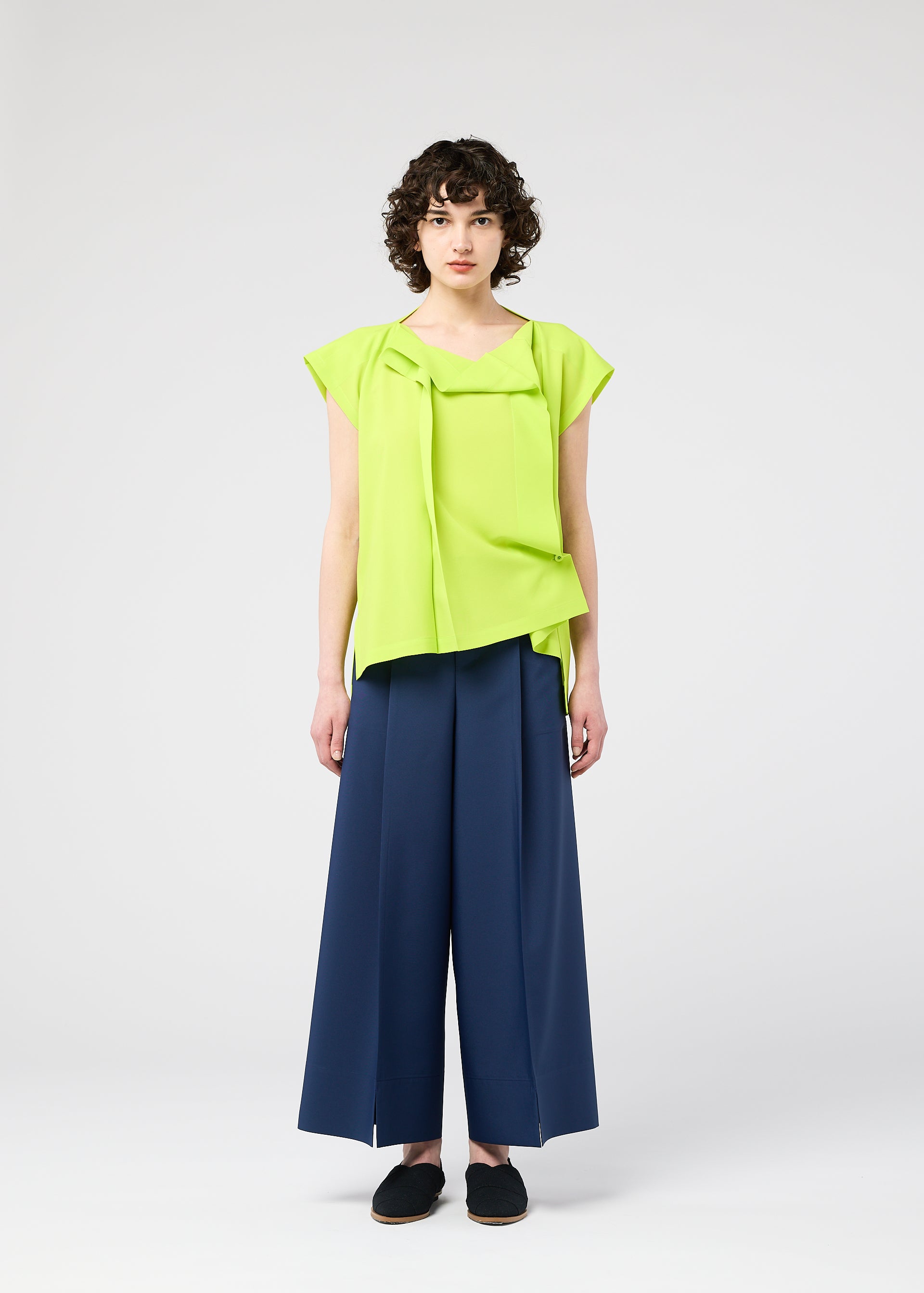 FLAT TUCK T、ウィメンズ_トップス_トップ、着用画像2