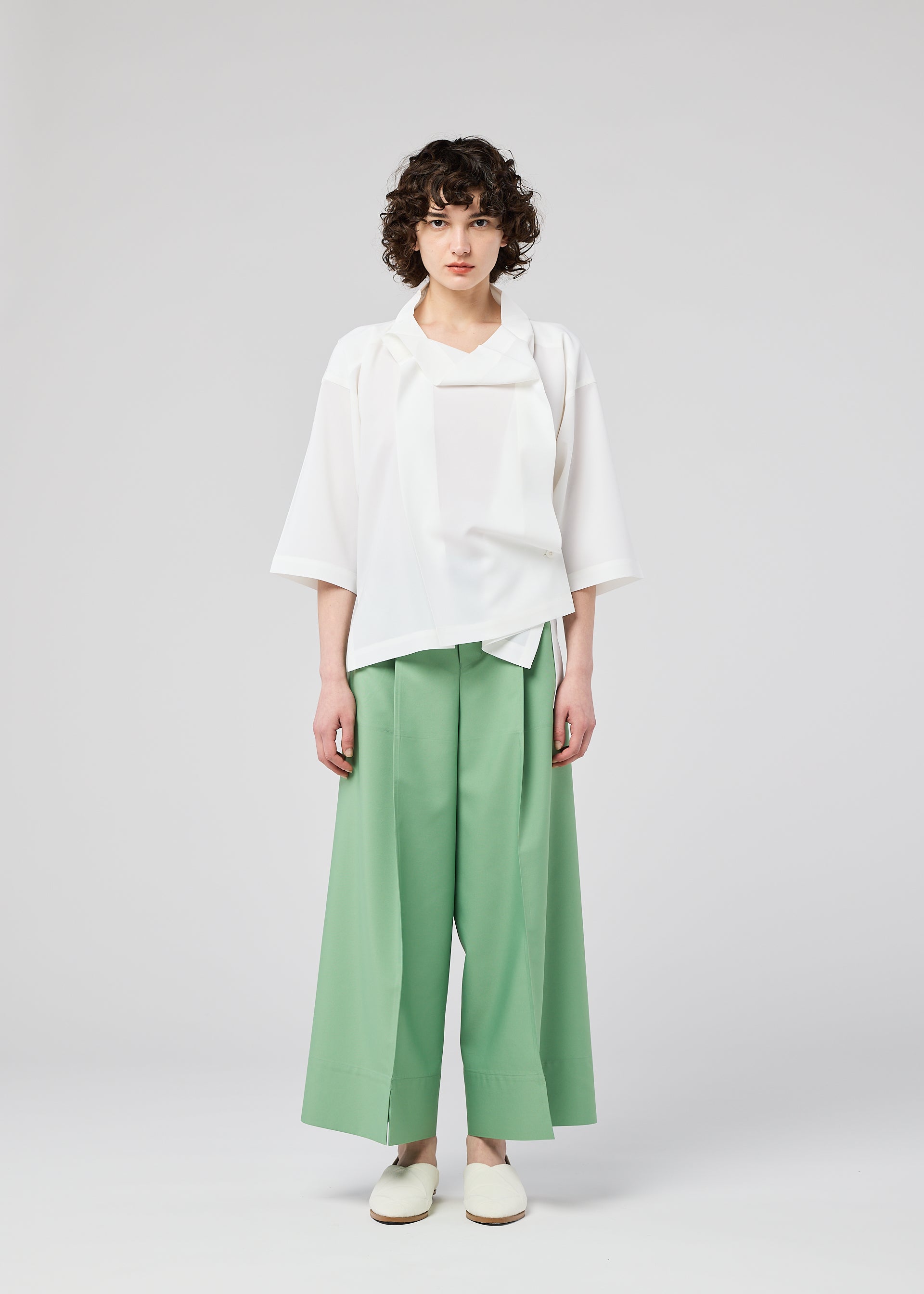 FLAT TUCK T、ウィメンズ_トップス_トップ、着用画像2