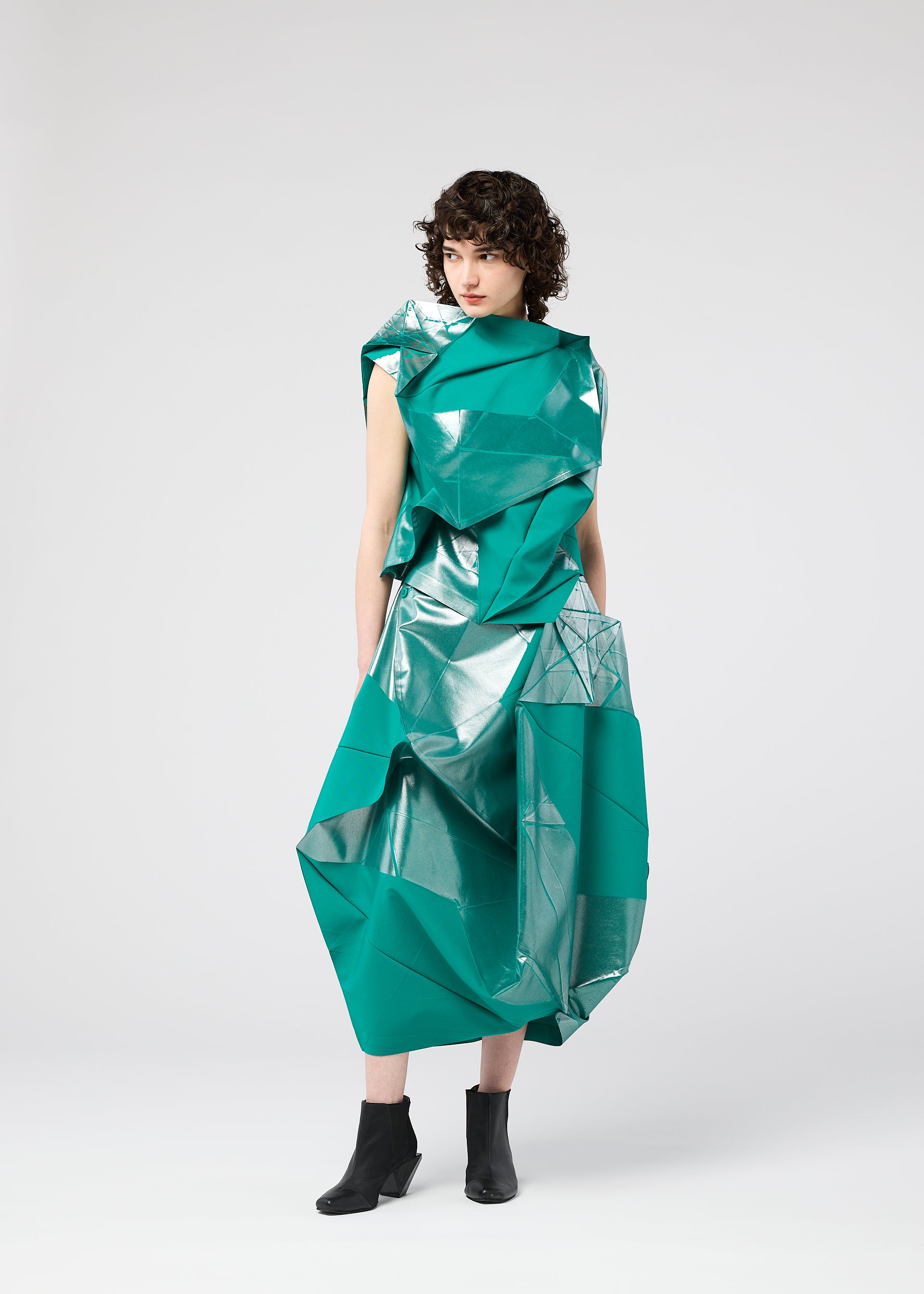 ISSEY MIYAKE /オーガンジー二重エプロン 希少 レア物 NO.17 FOIL – isseymiyake.com