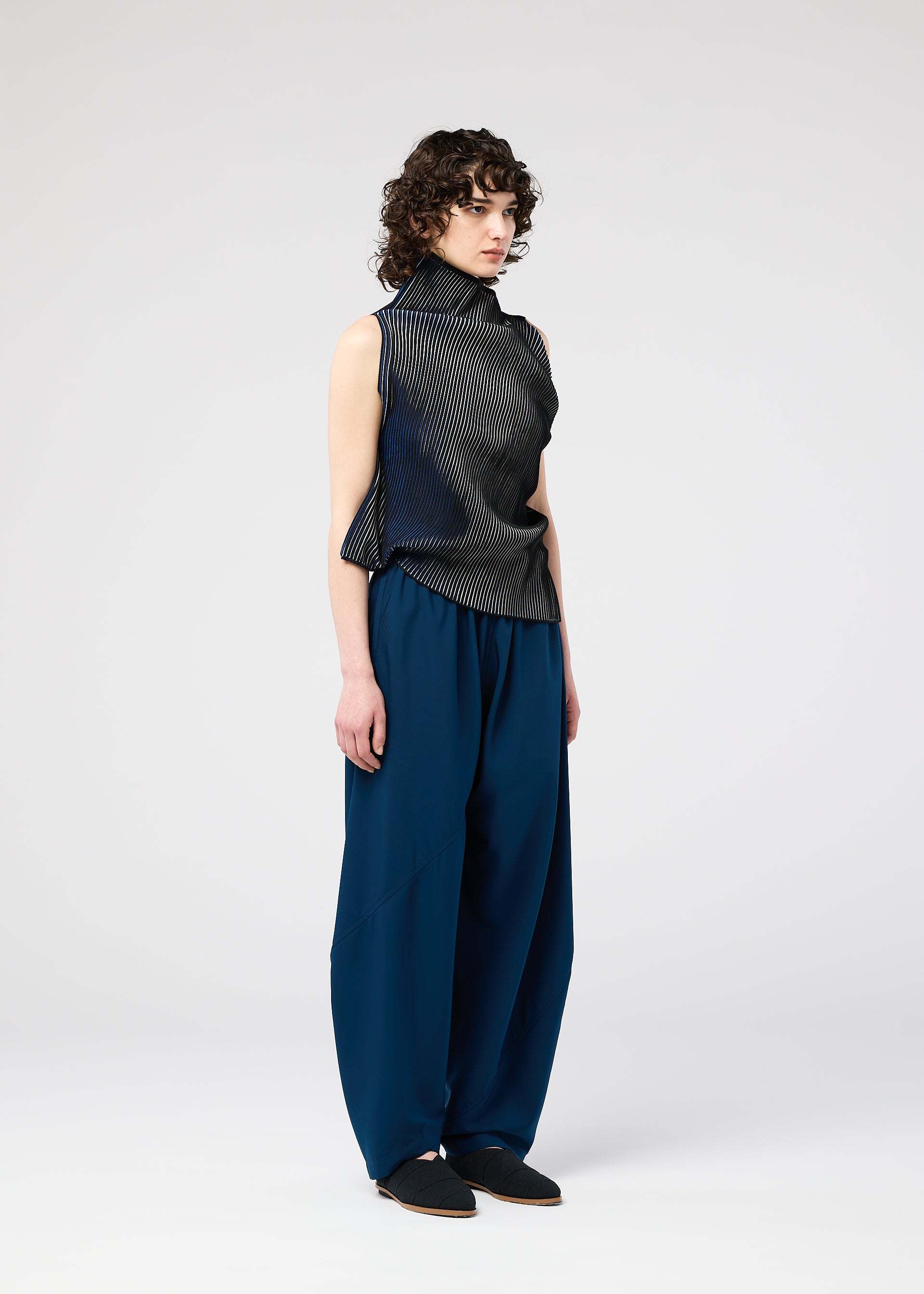 FACET KNIT – isseymiyake.com