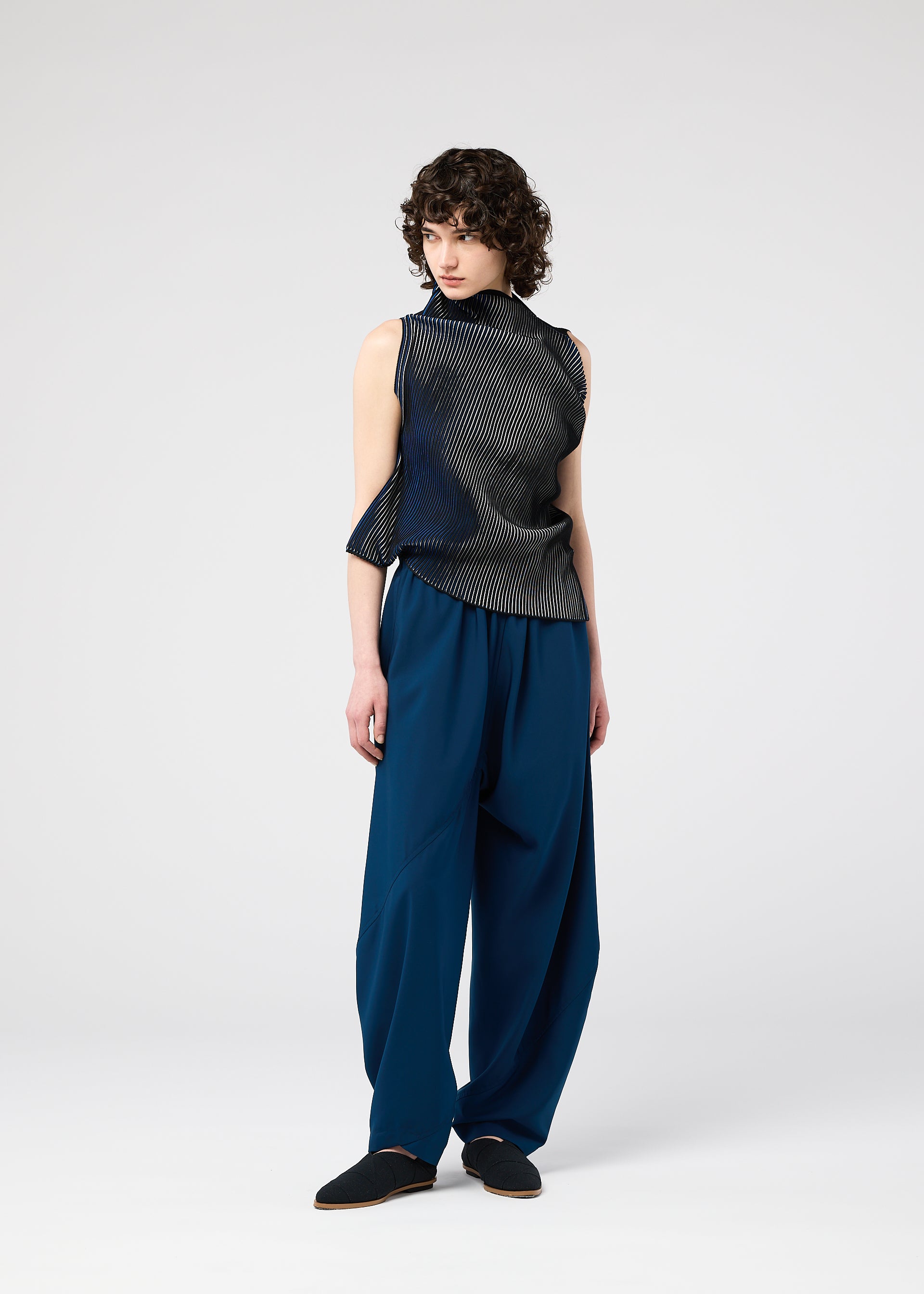 FACET KNIT – isseymiyake.com