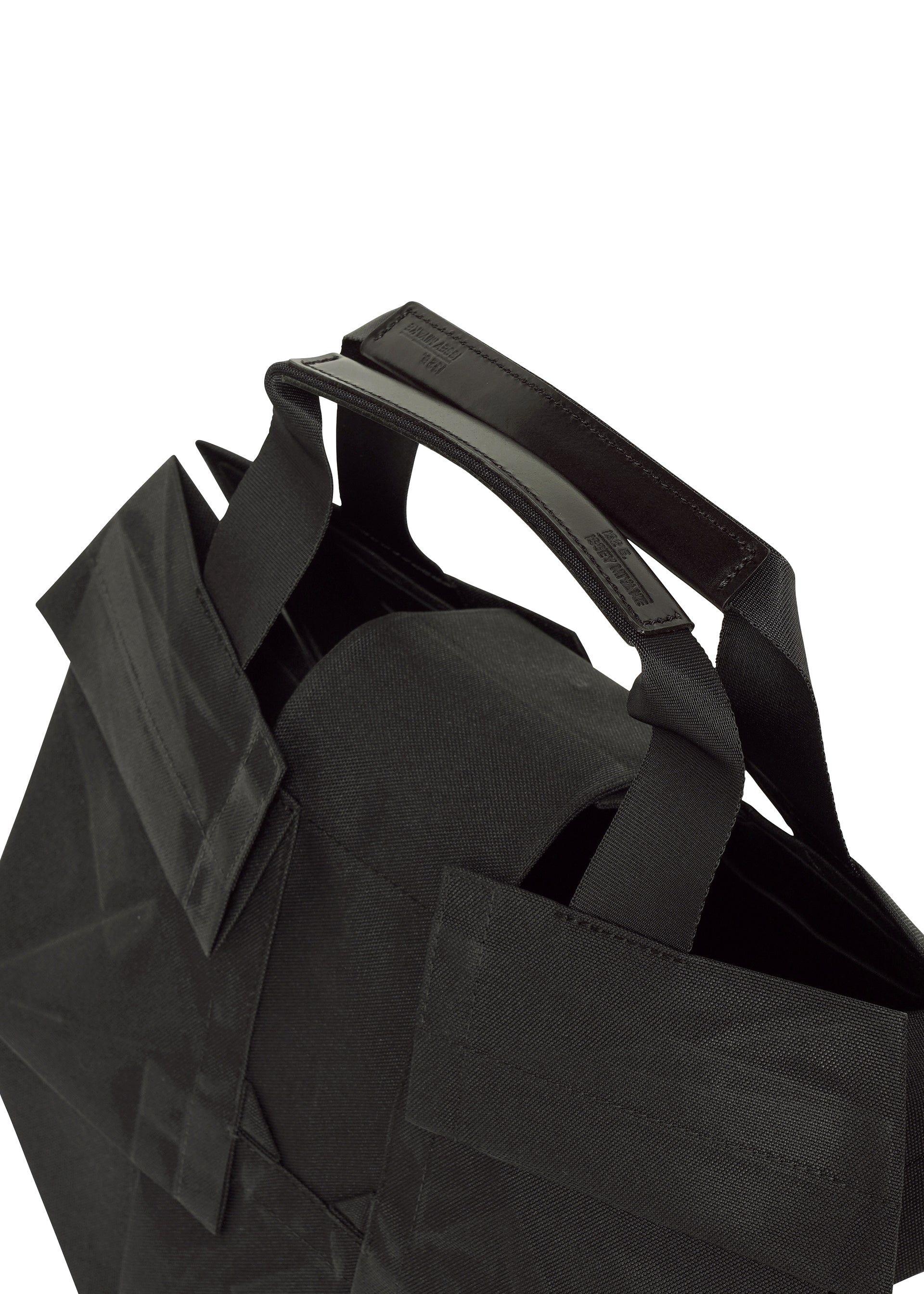 No.6-BG – isseymiyake.com