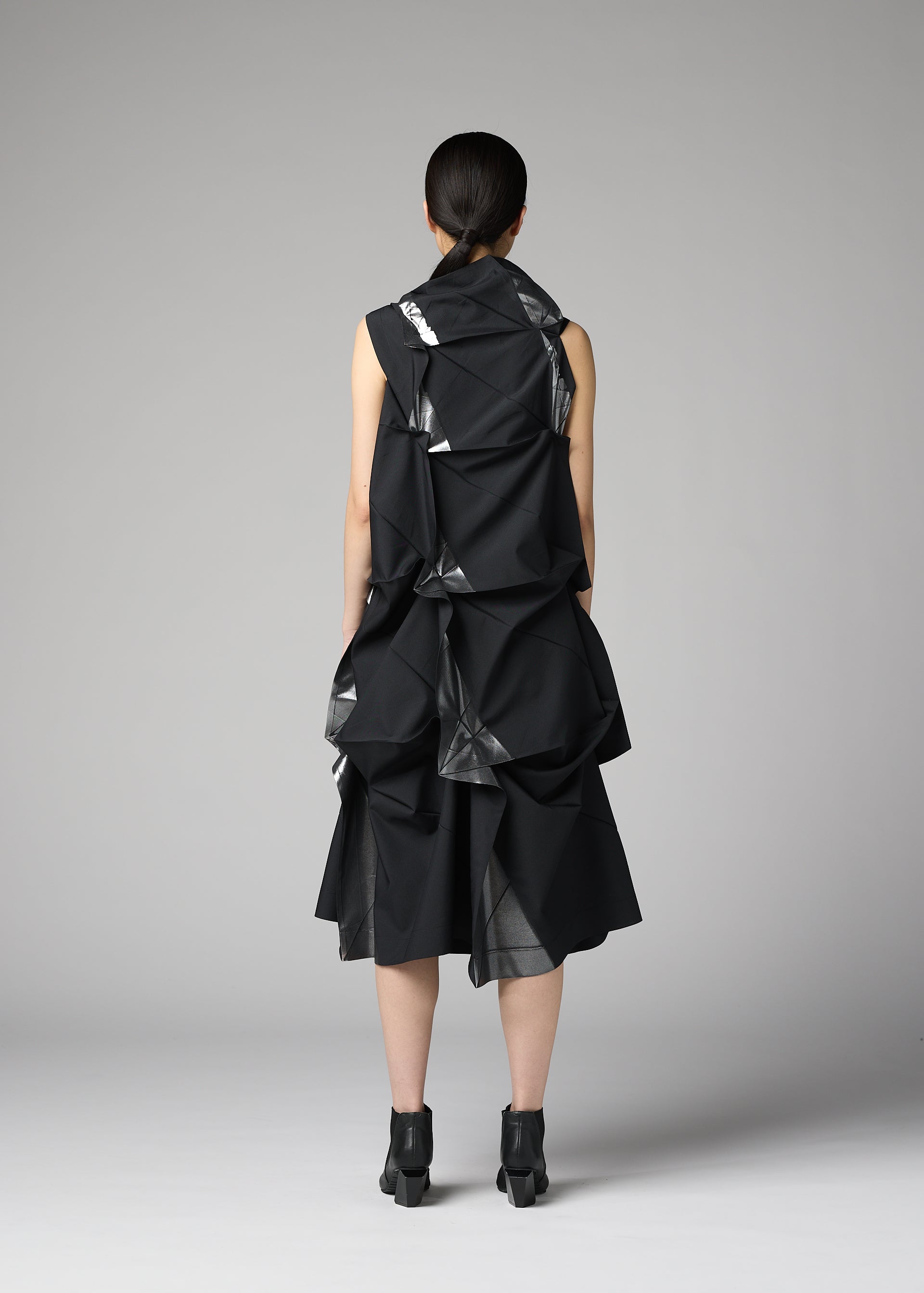 No.1-1 – isseymiyake.com