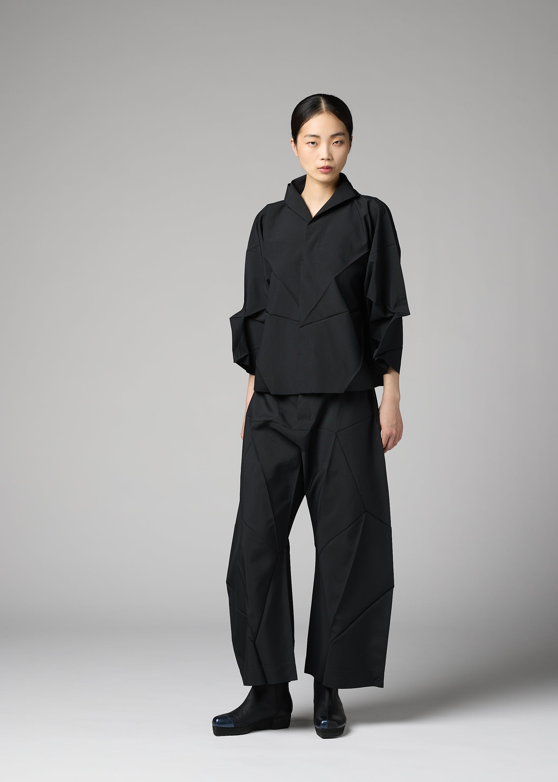 F-SH-1 – isseymiyake.com