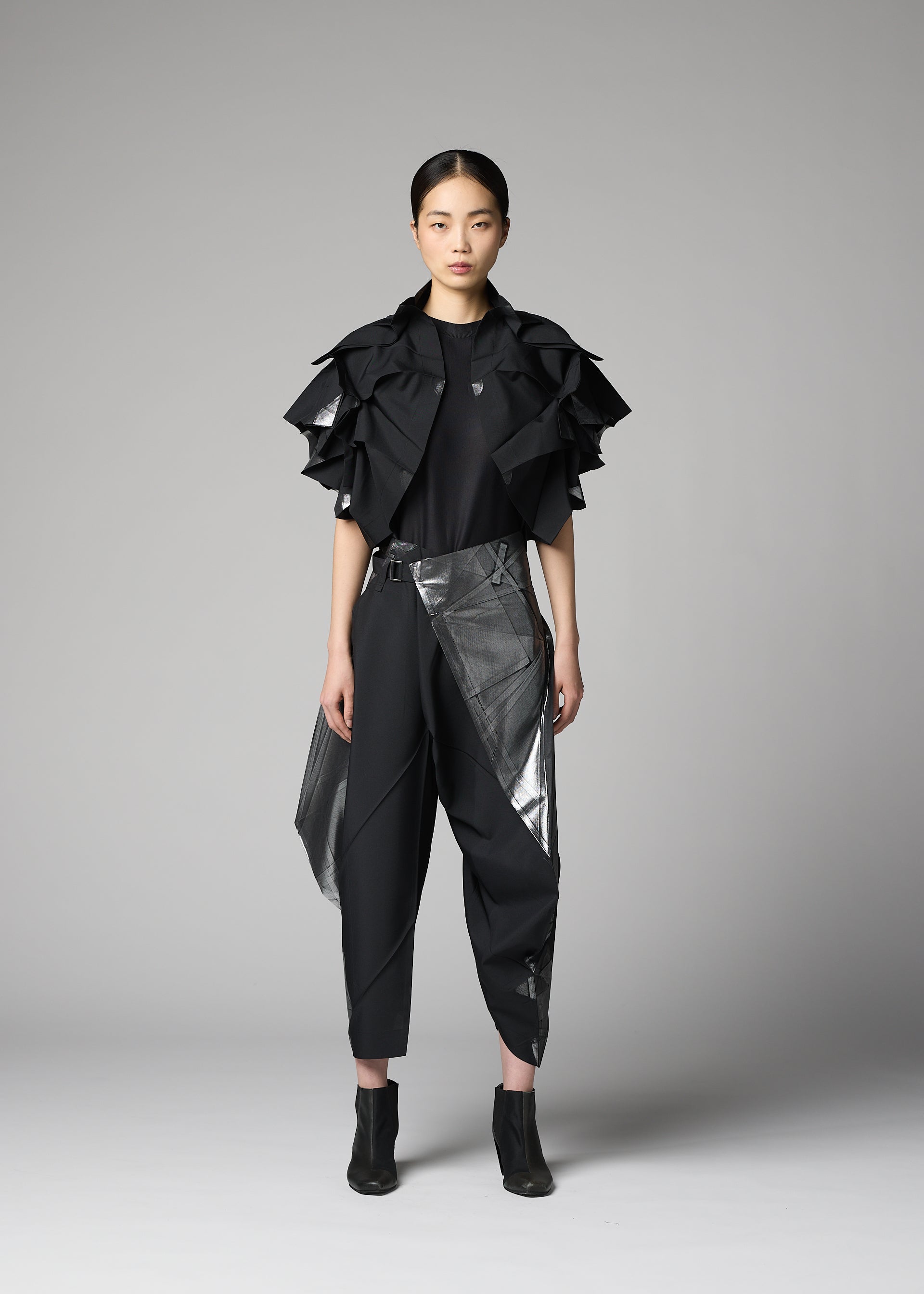 ウィメンズ／トップス／シャツ – isseymiyake.com