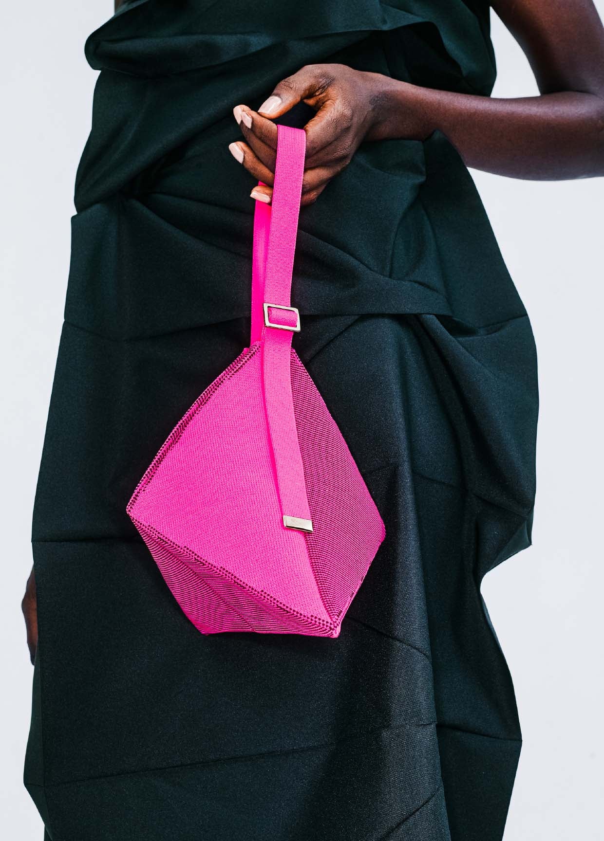 132 5. ISSEY MIYAKE LOOK 03