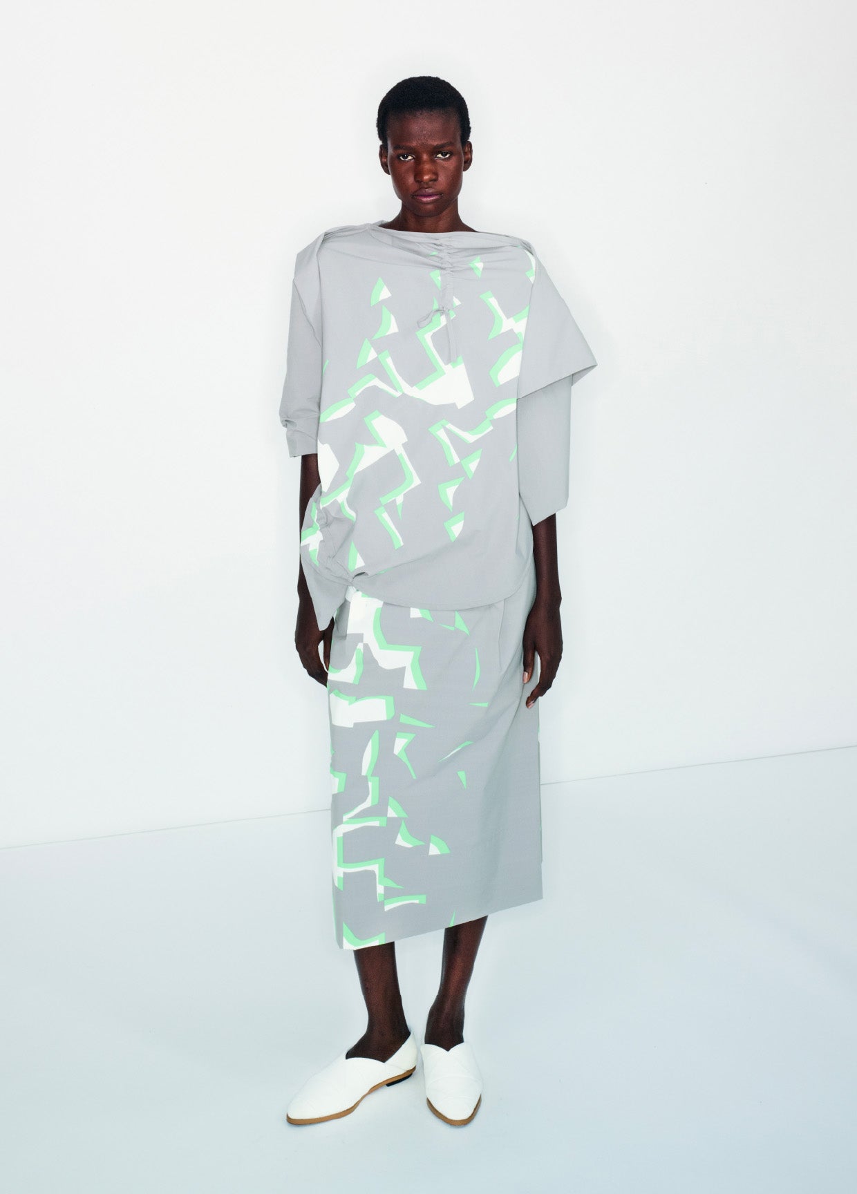 ISSEY MIYAKE(イッセイミヤケ) 25SS「WEAR AND WORN」半袖ニット