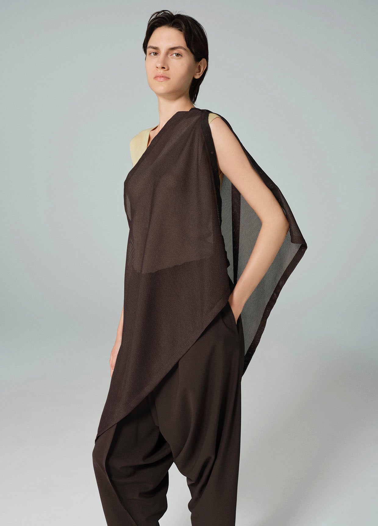 132 5. ISSEY MIYAKE LOOK 32