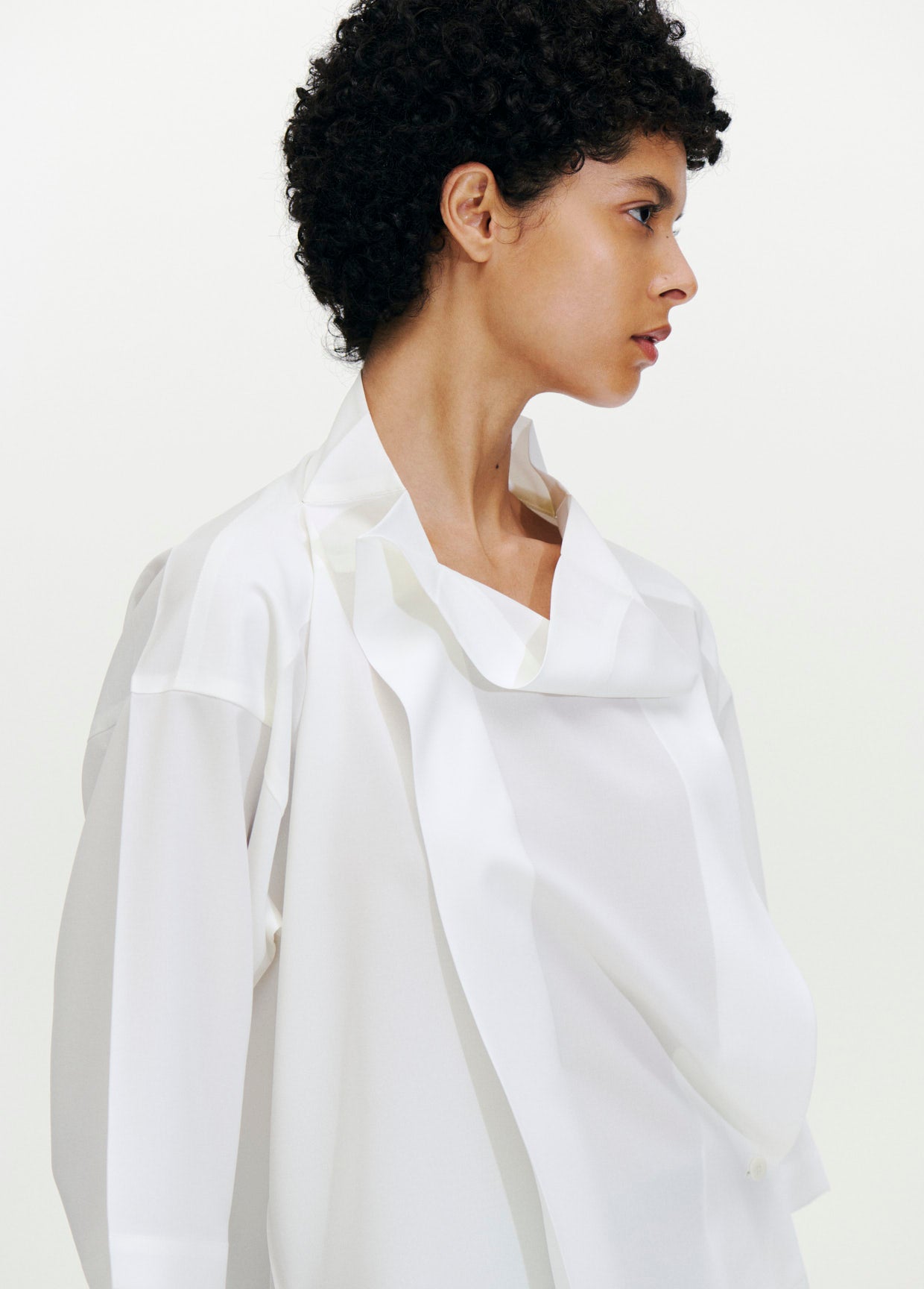 132 5. ISSEY MIYAKE LOOK 31
