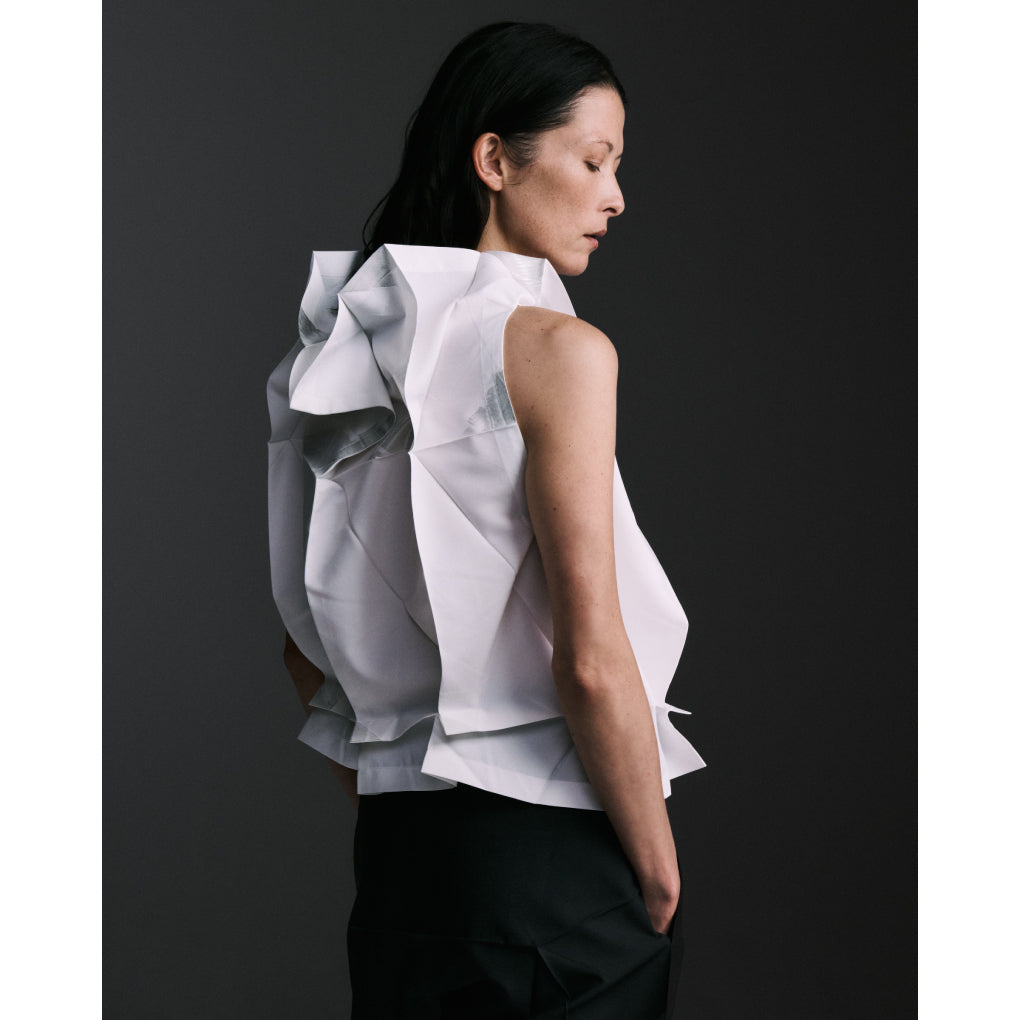 132 5. ISSEY MIYAKE ビジュアルアーカイブ – isseymiyake.com