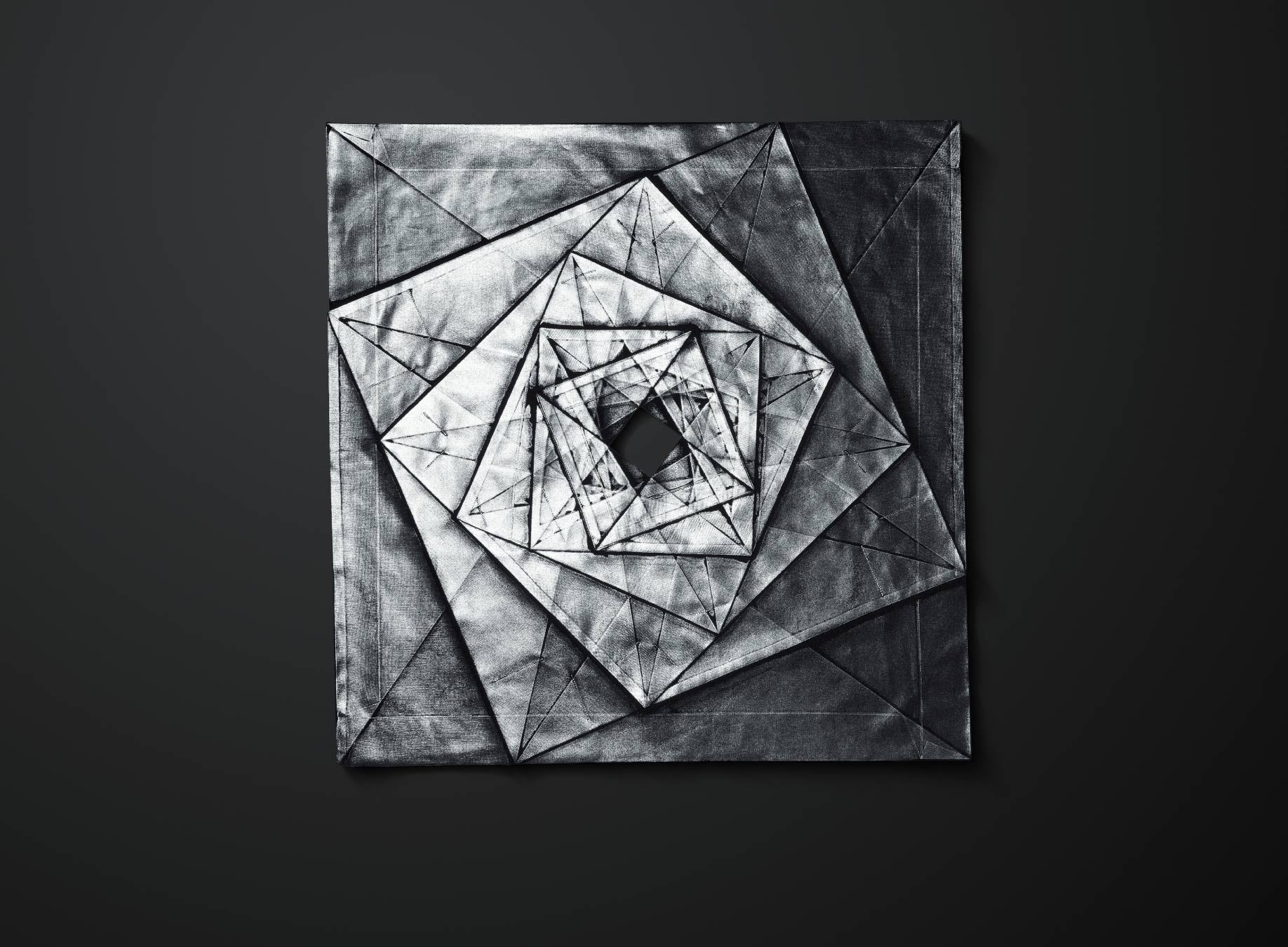 132 5. ISSEY MIYAKE – isseymiyake.com